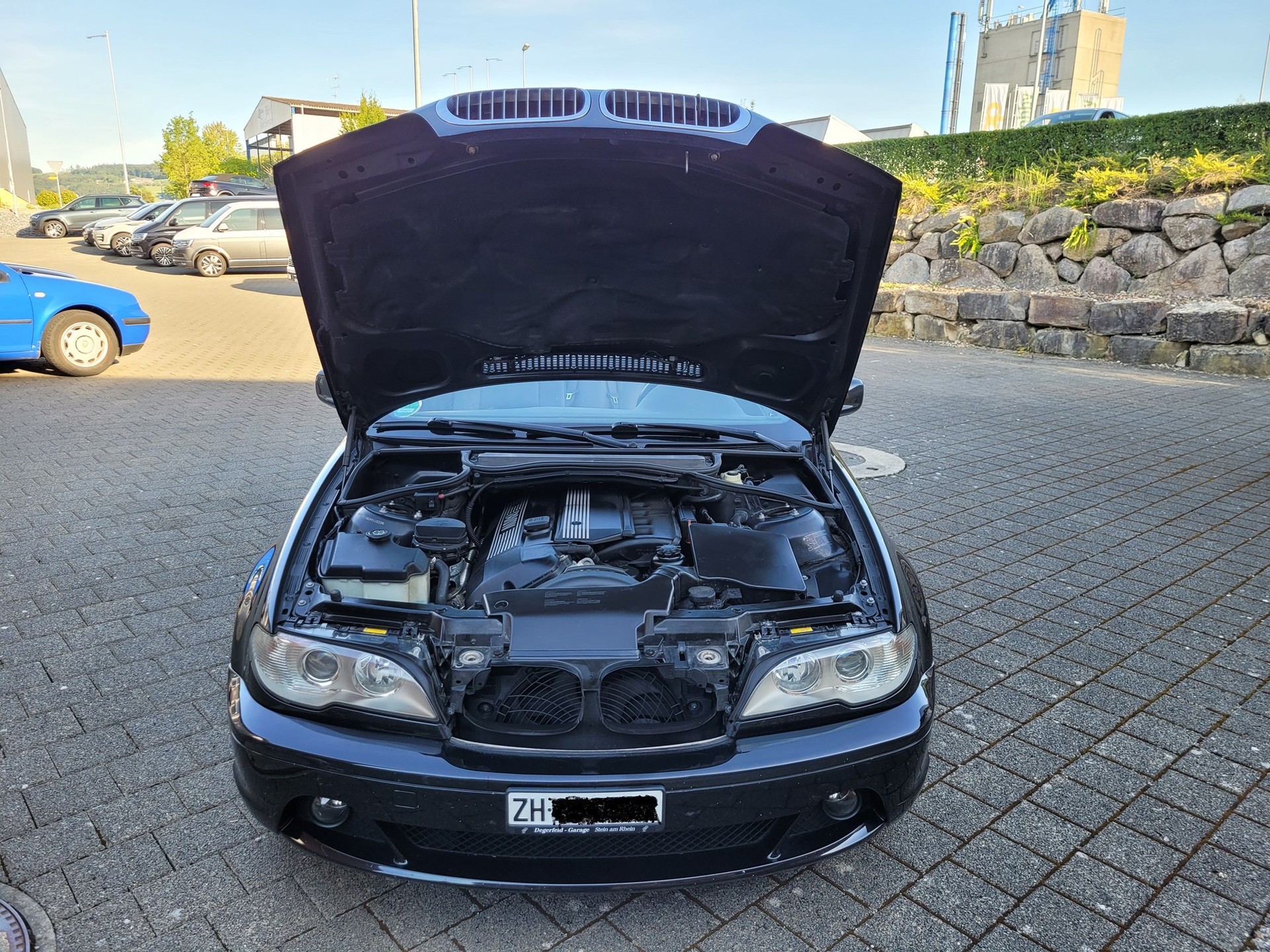 BMW BMW 330Ci Cabrio-image-6