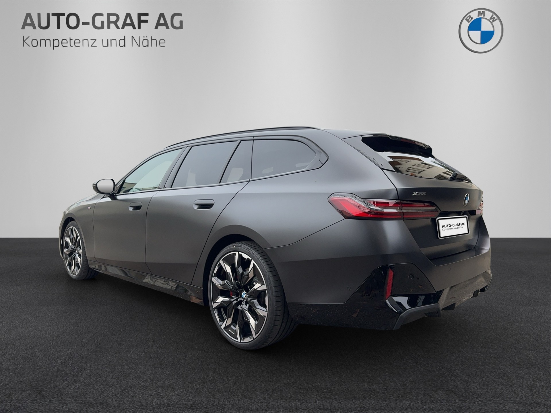 BMW 540d xDrive 48V Touring M Sport Pro Steptronic-image-3