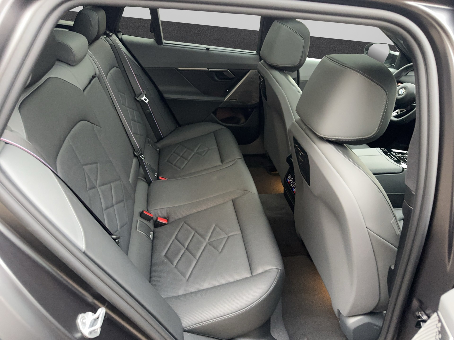 BMW 540d xDrive 48V Touring M Sport Pro Steptronic-image-15