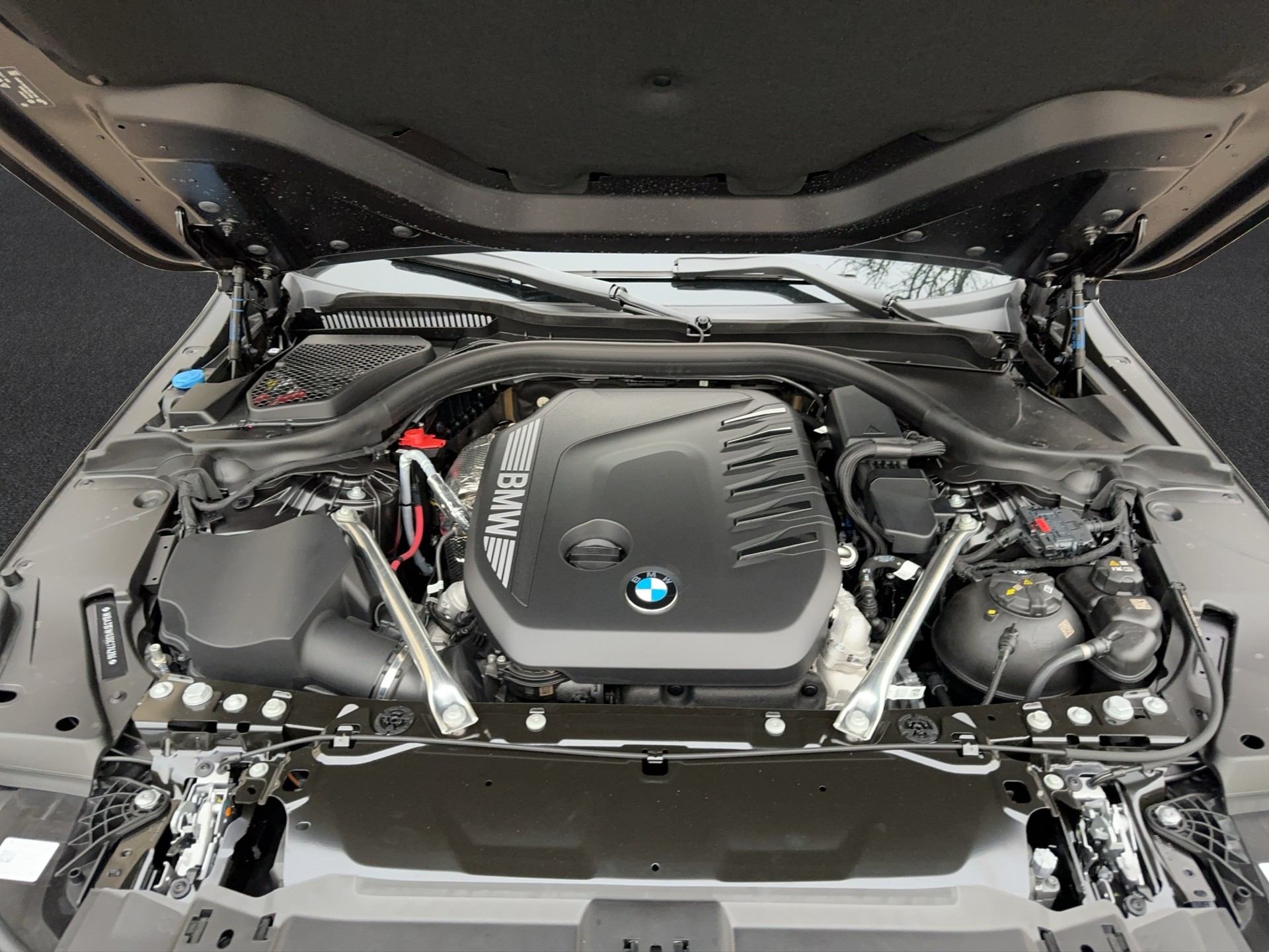 BMW 540d xDrive 48V Touring M Sport Pro Steptronic-image-21