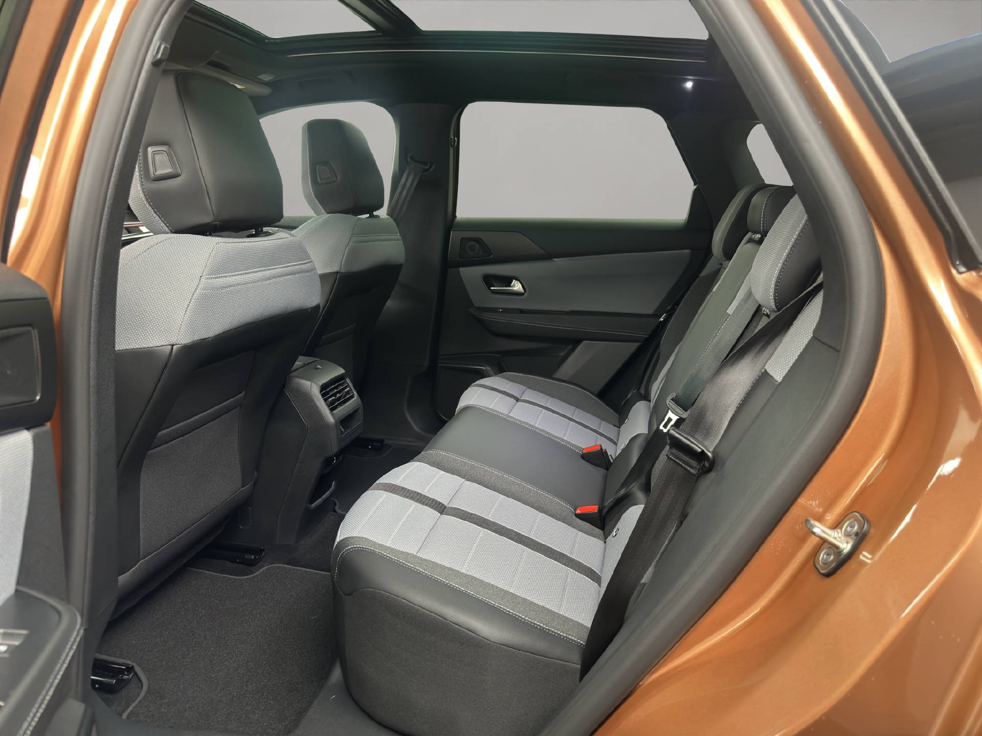 OPEL Grandland GS electric 213PS 73 kWh-image-9