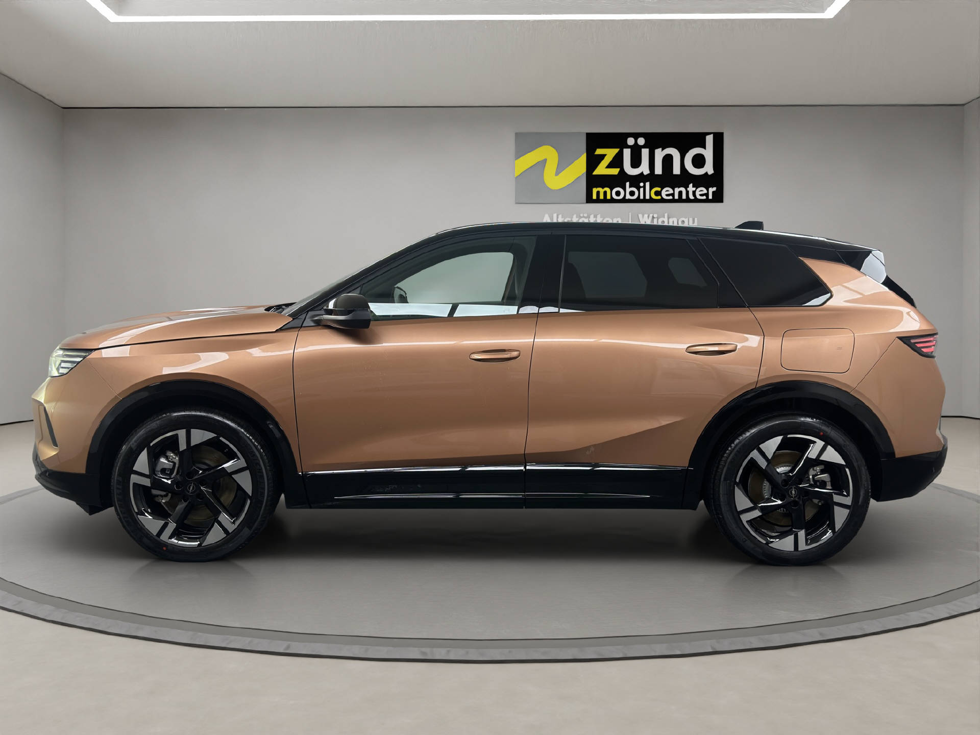 OPEL Grandland GS electric 213PS 73 kWh-image-1