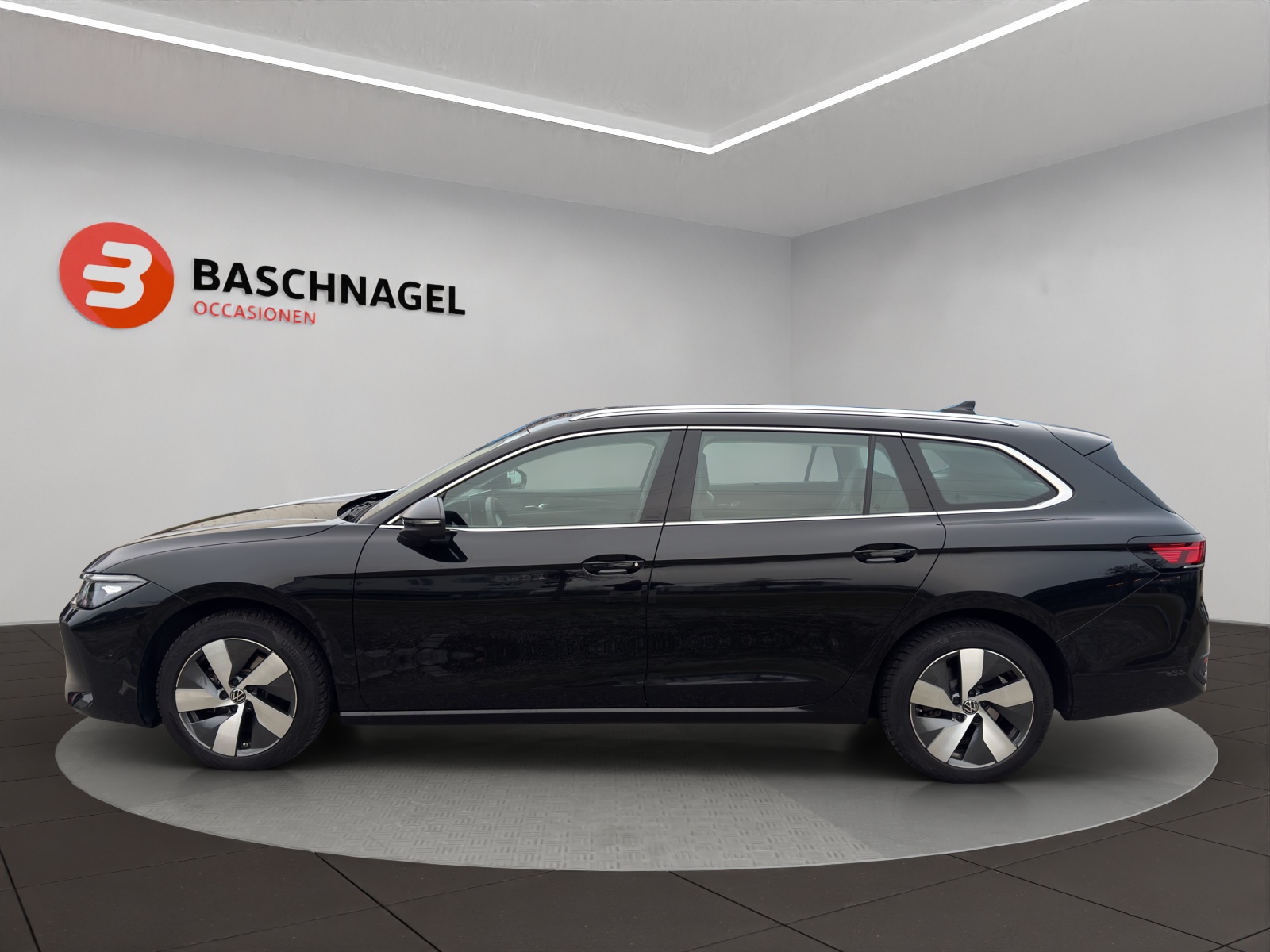 VW Passat Variant 2.0 TDI evo Business DSG-image-1
