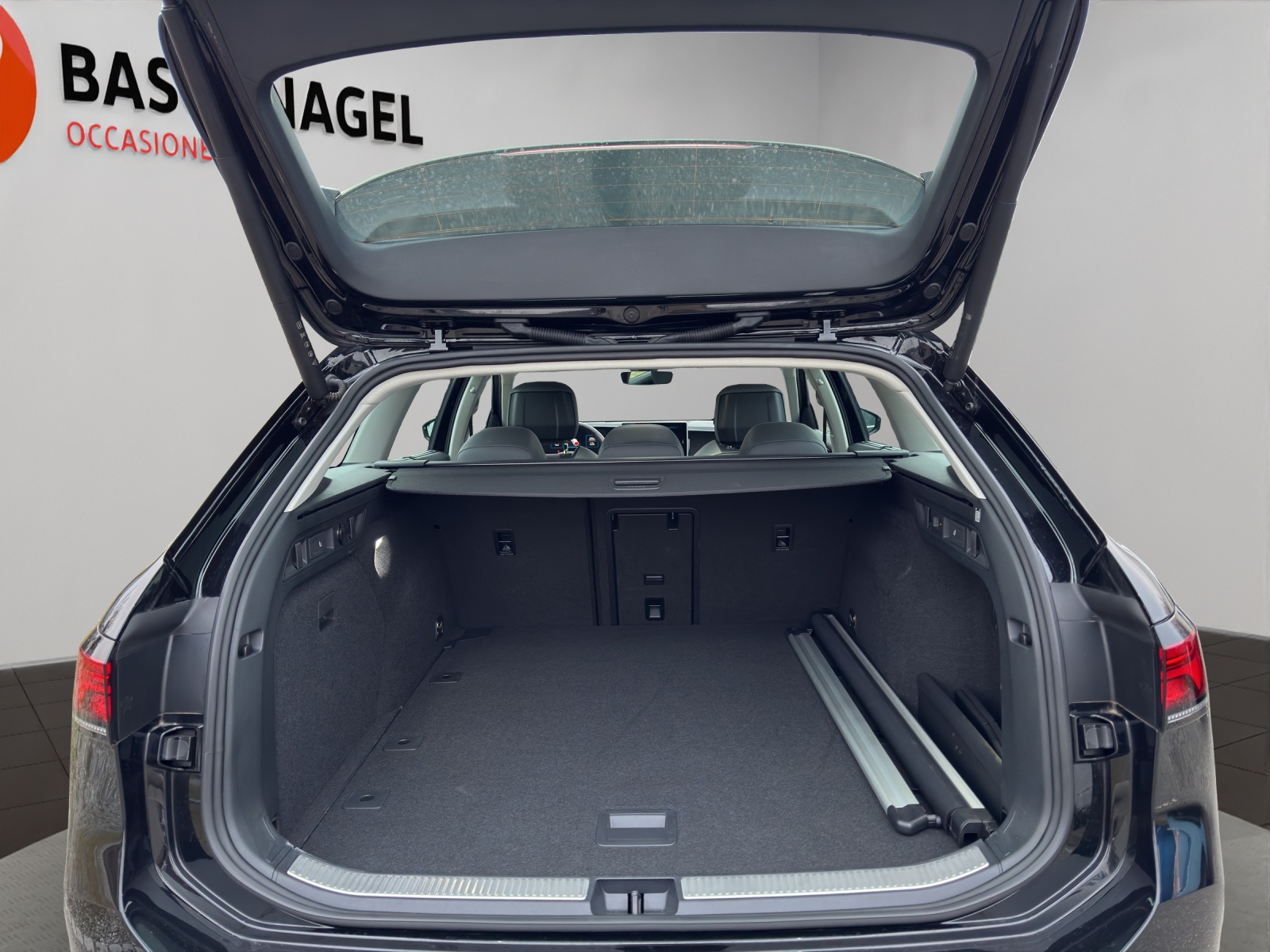 VW Passat Variant 2.0 TDI evo Business DSG-image-5