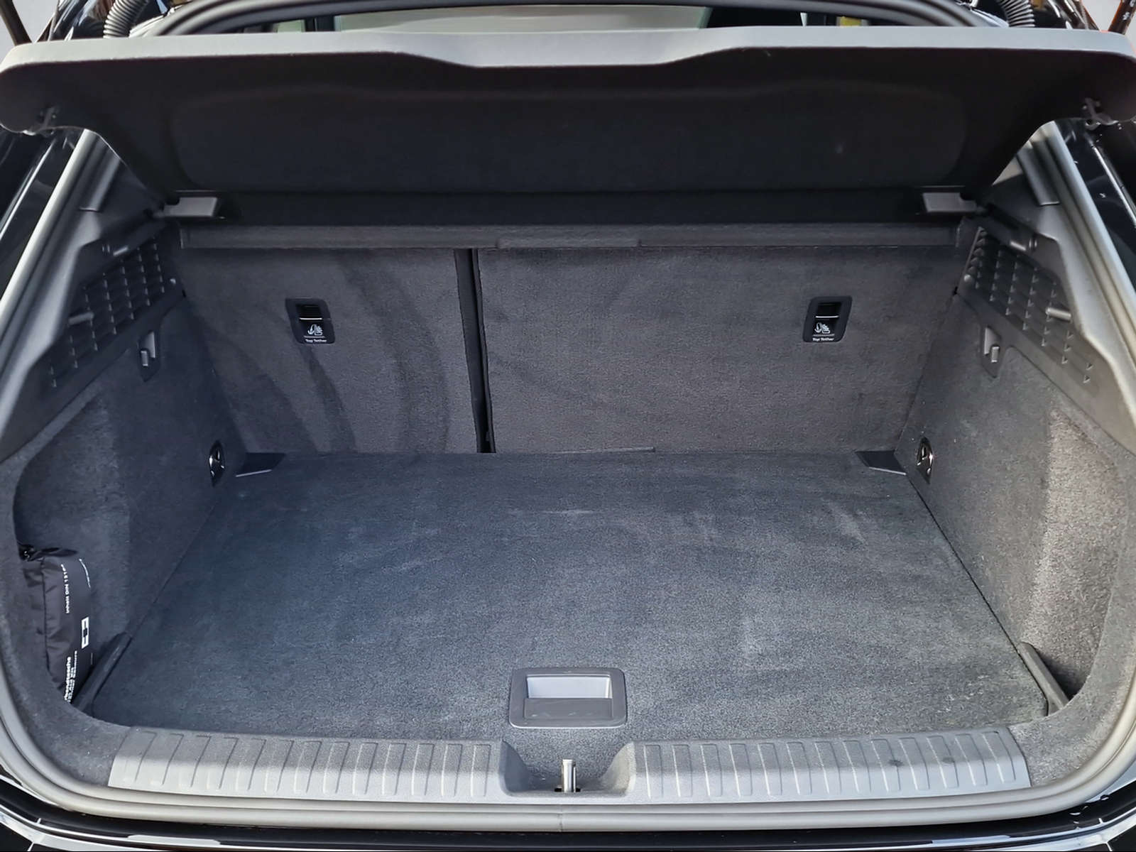 AUDI A3 Sportback 35 TFSI Attraction S-tronic-image-11