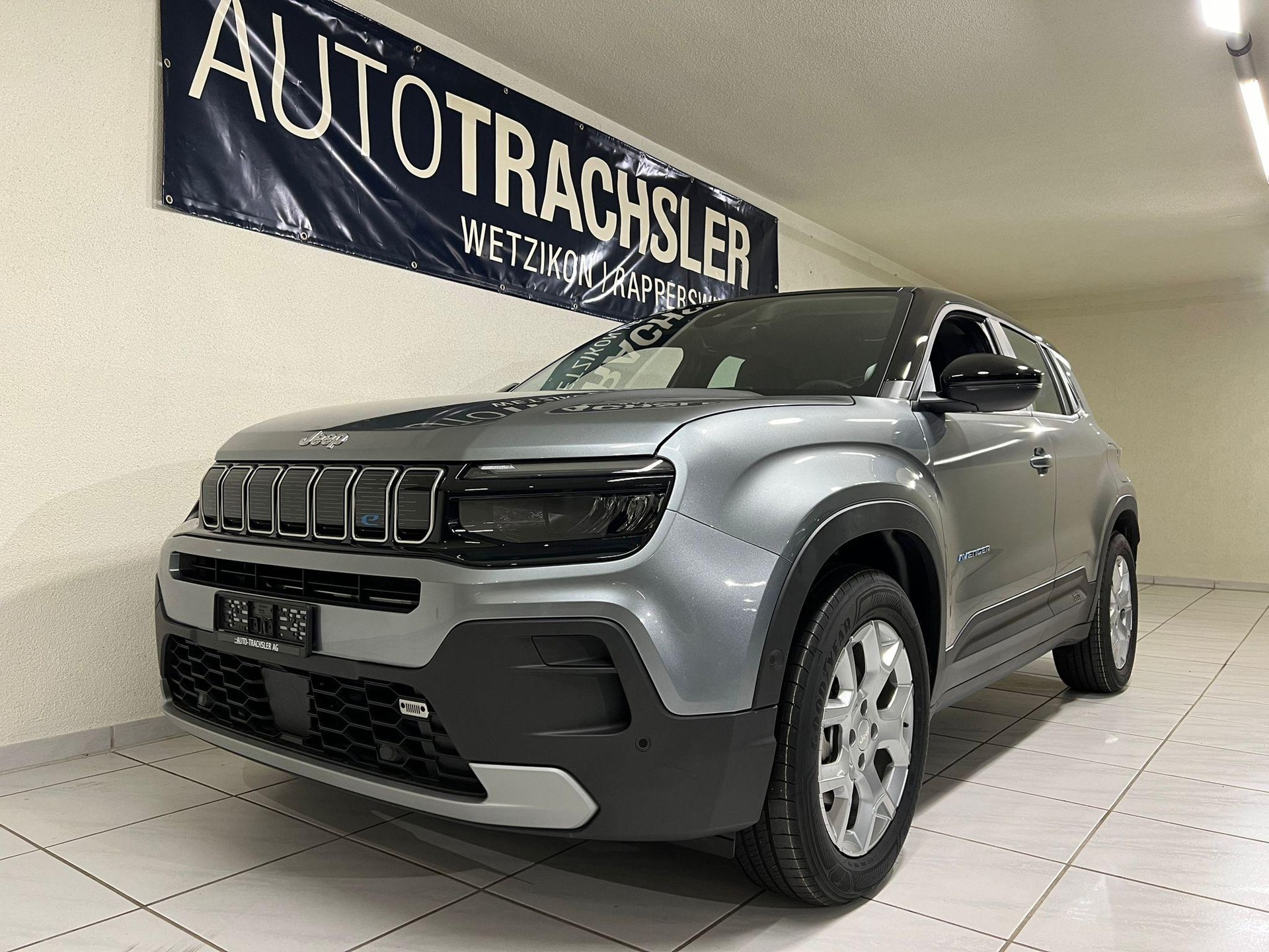 JEEP Avenger Swiss Altitude-image-1