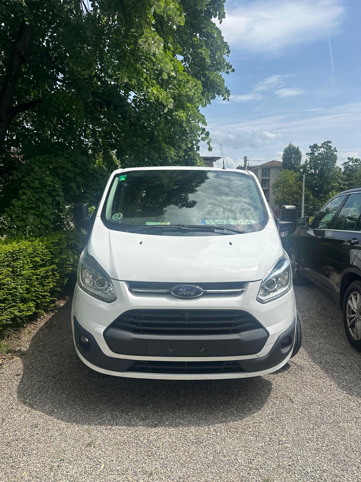 FORD TRANSIT CUSTOM 122 PS-image-0