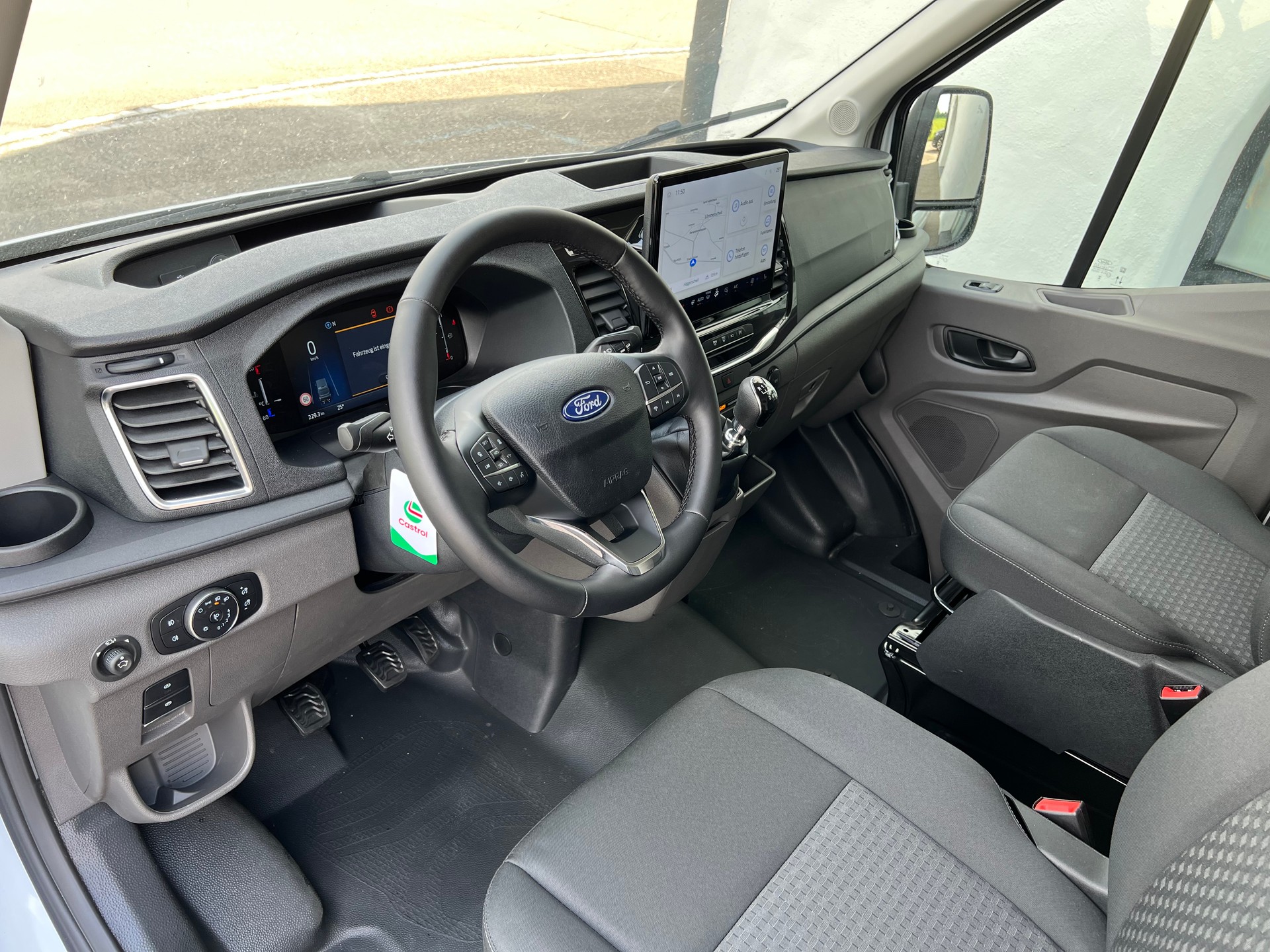 FORD Transit Van 350 L2 H2 Trend 2.0 TDCi 130 4WD-image-15