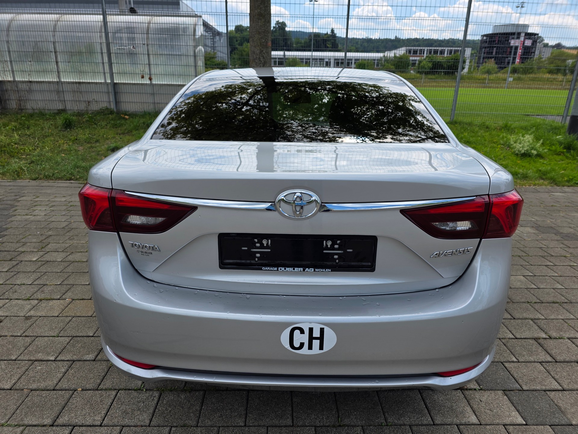TOYOTA Avensis 2.0 D-4D Swiss Trend-image-7