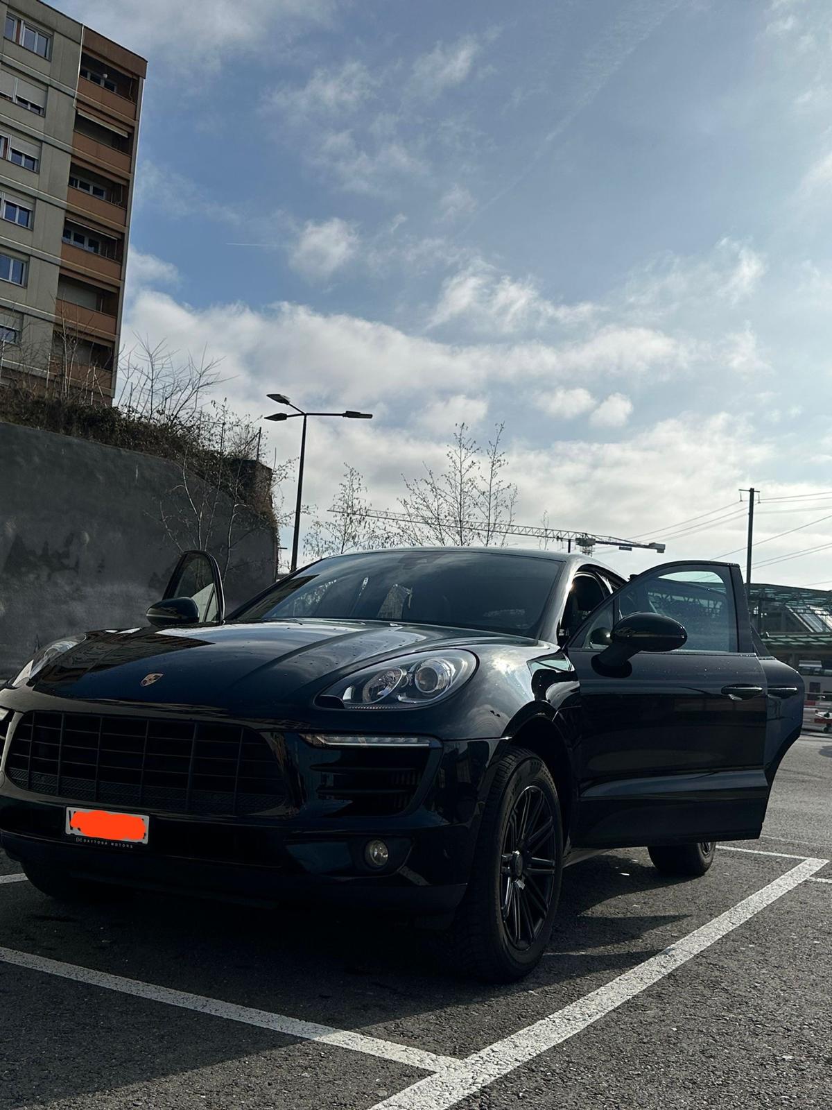 PORSCHE Macan S PDK-image-17