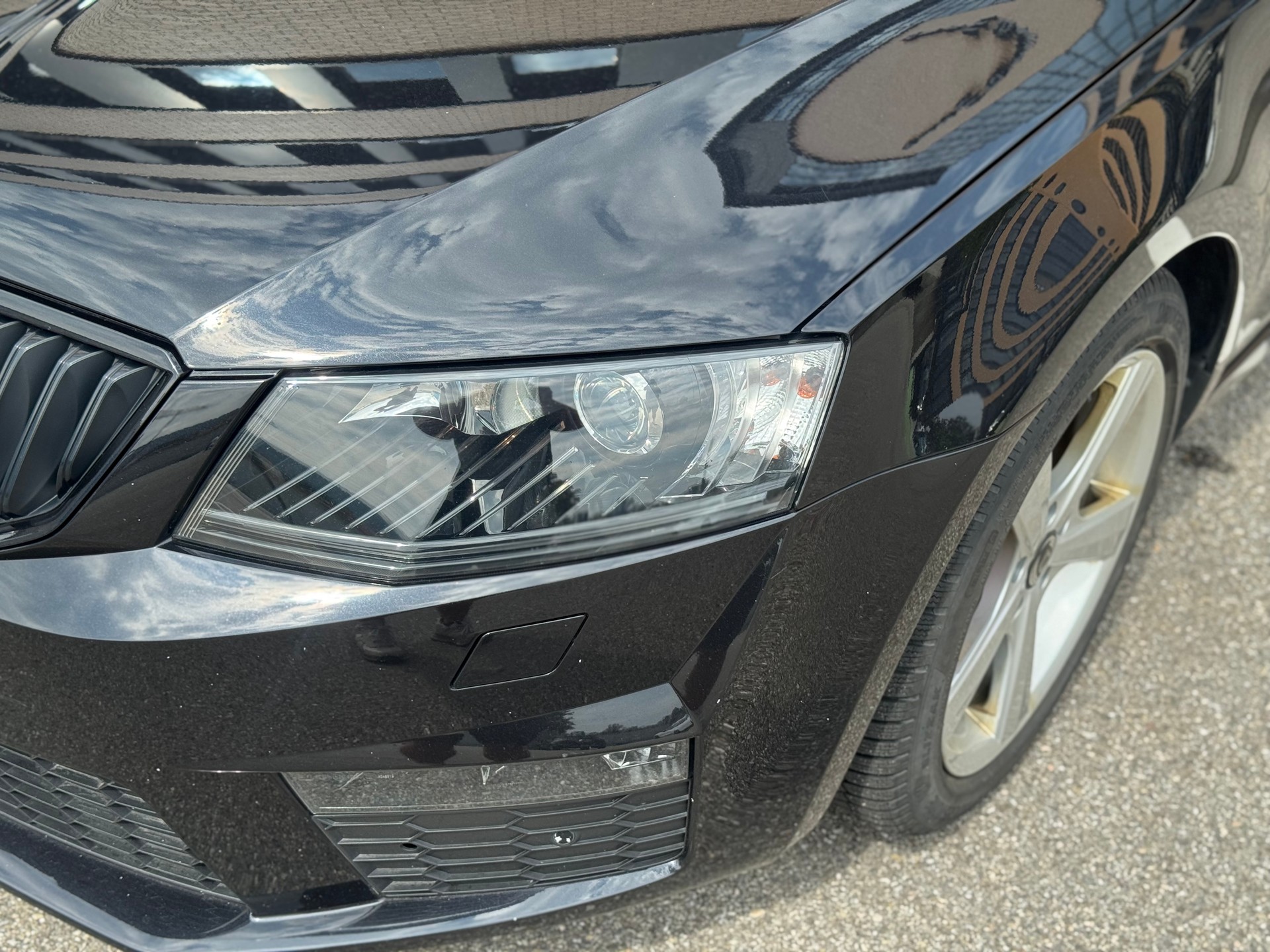 SKODA Octavia Combi 2.0 TDI RS 4x4 DSG-image-8