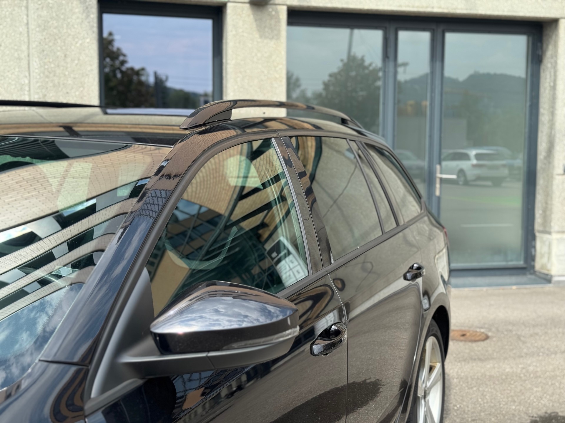 SKODA Octavia Combi 2.0 TDI RS 4x4 DSG-image-11