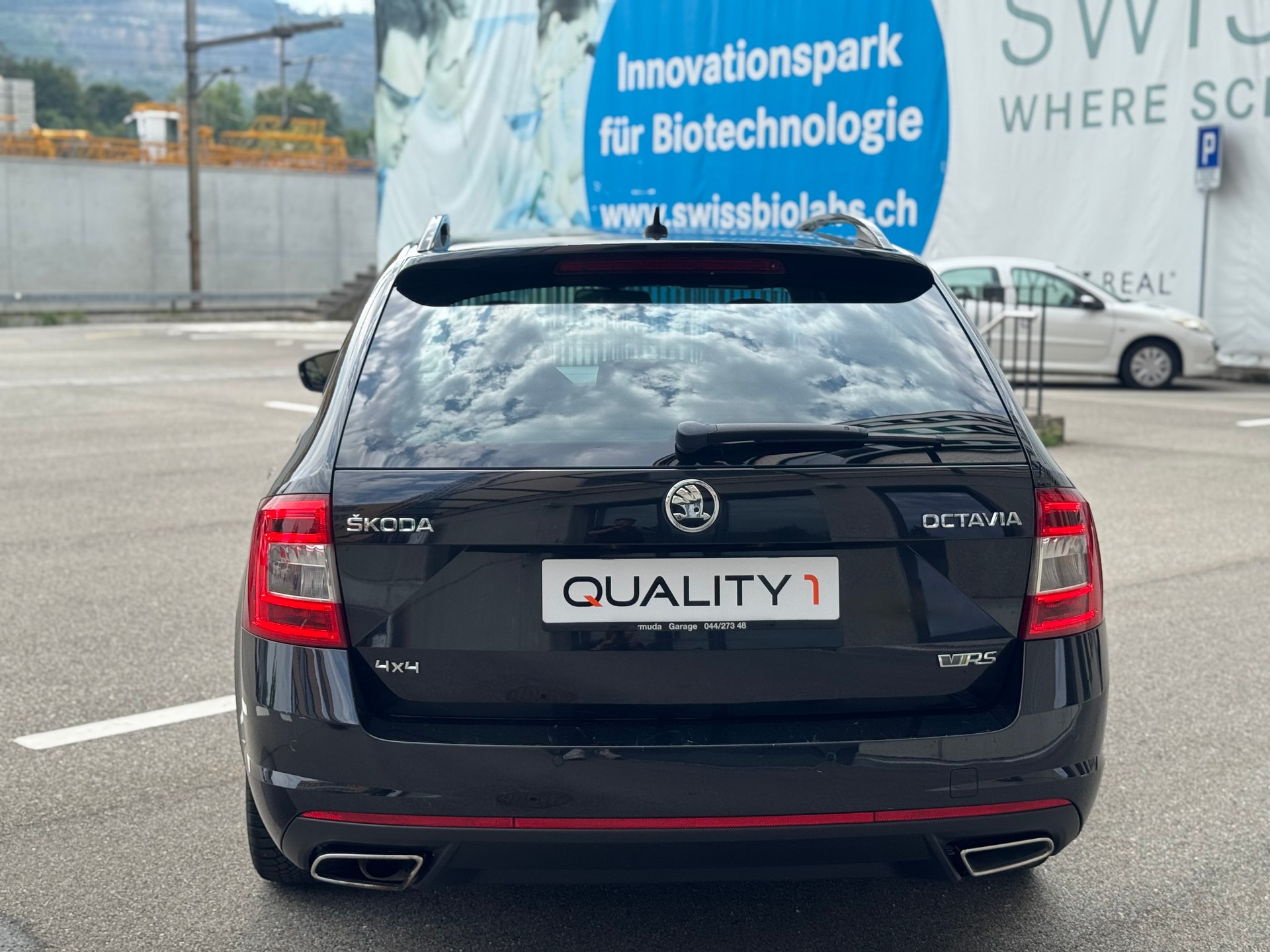 SKODA Octavia Combi 2.0 TDI RS 4x4 DSG-image-3
