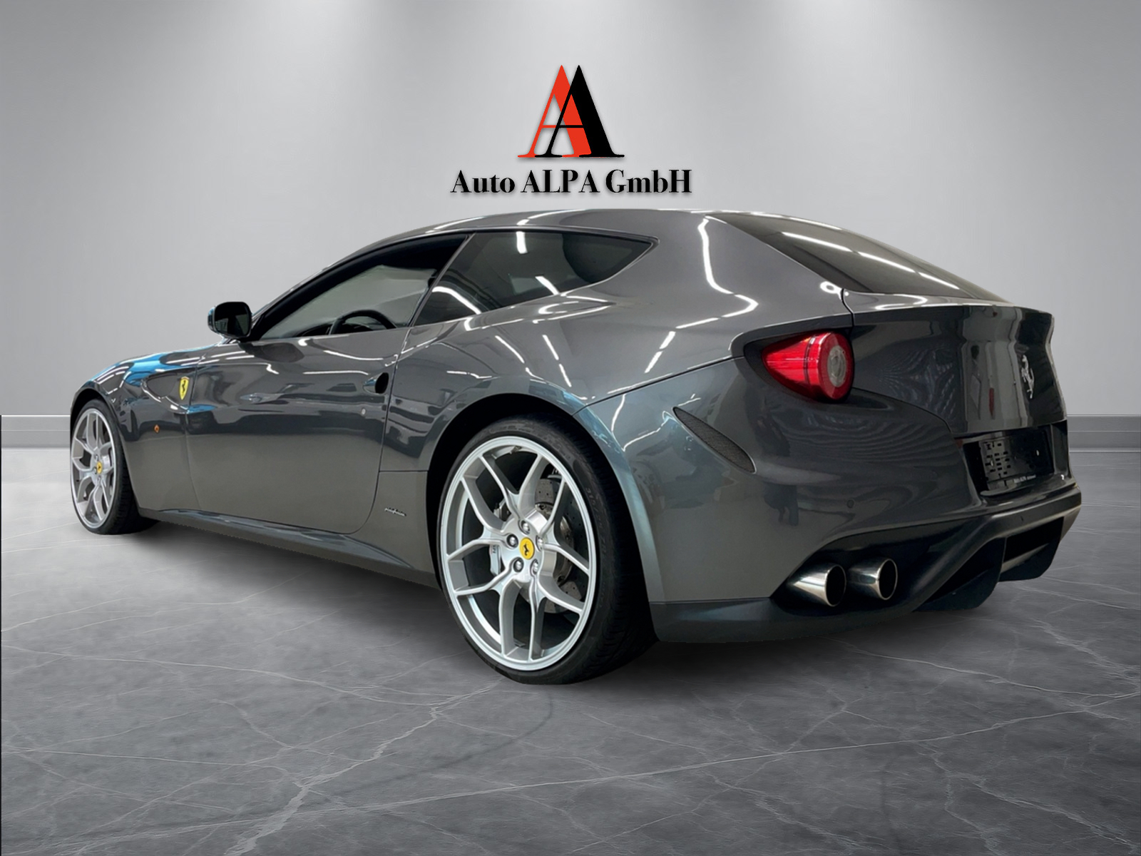 FERRARI FF-showroom-element-2