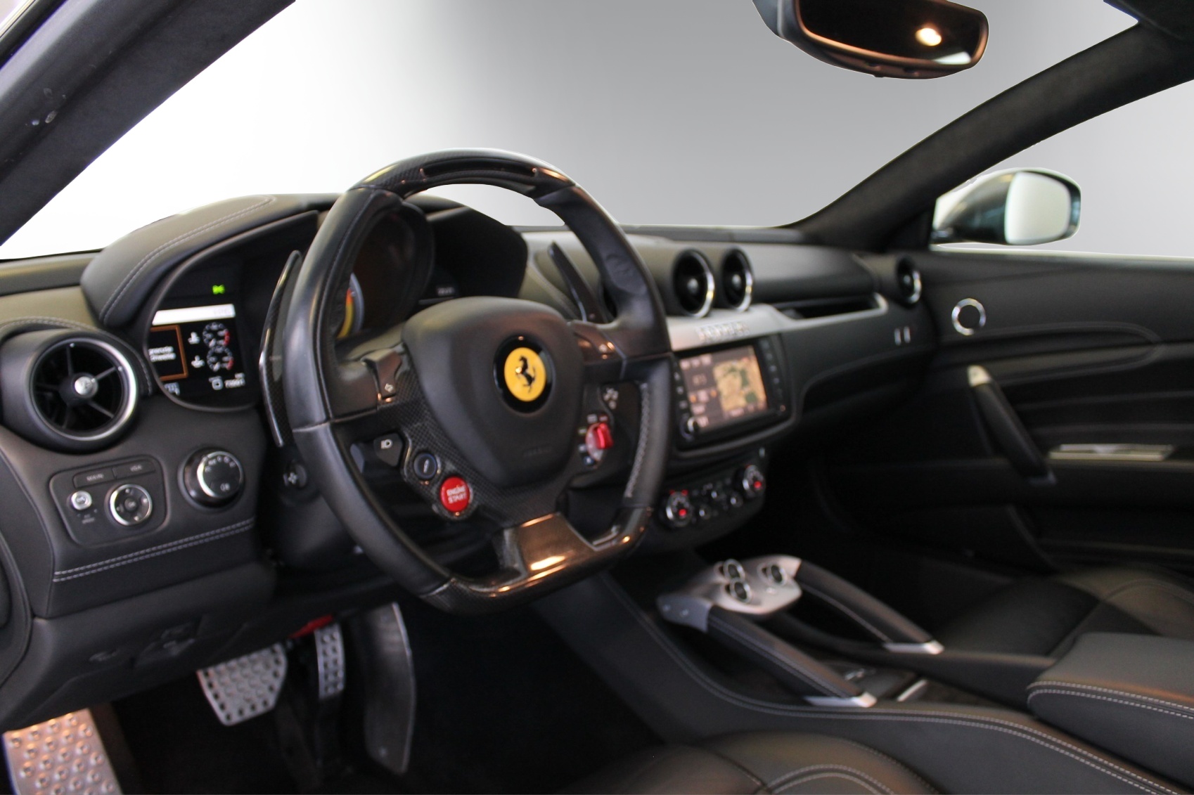 FERRARI FF-image-8