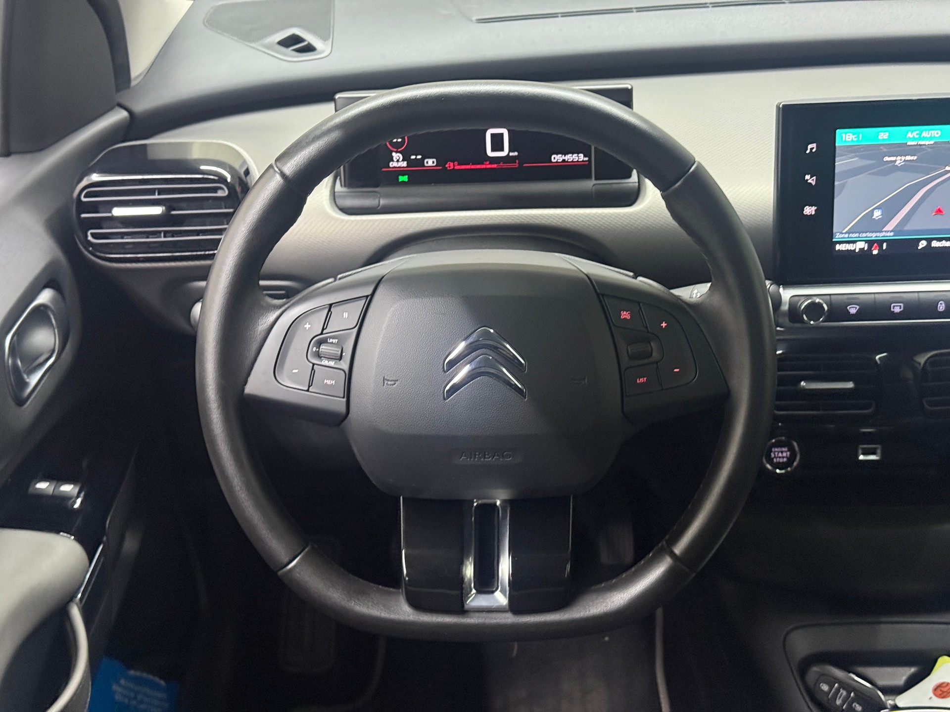 CITROEN C4 Cactus 1.2 Pure Tech Shine-image-9