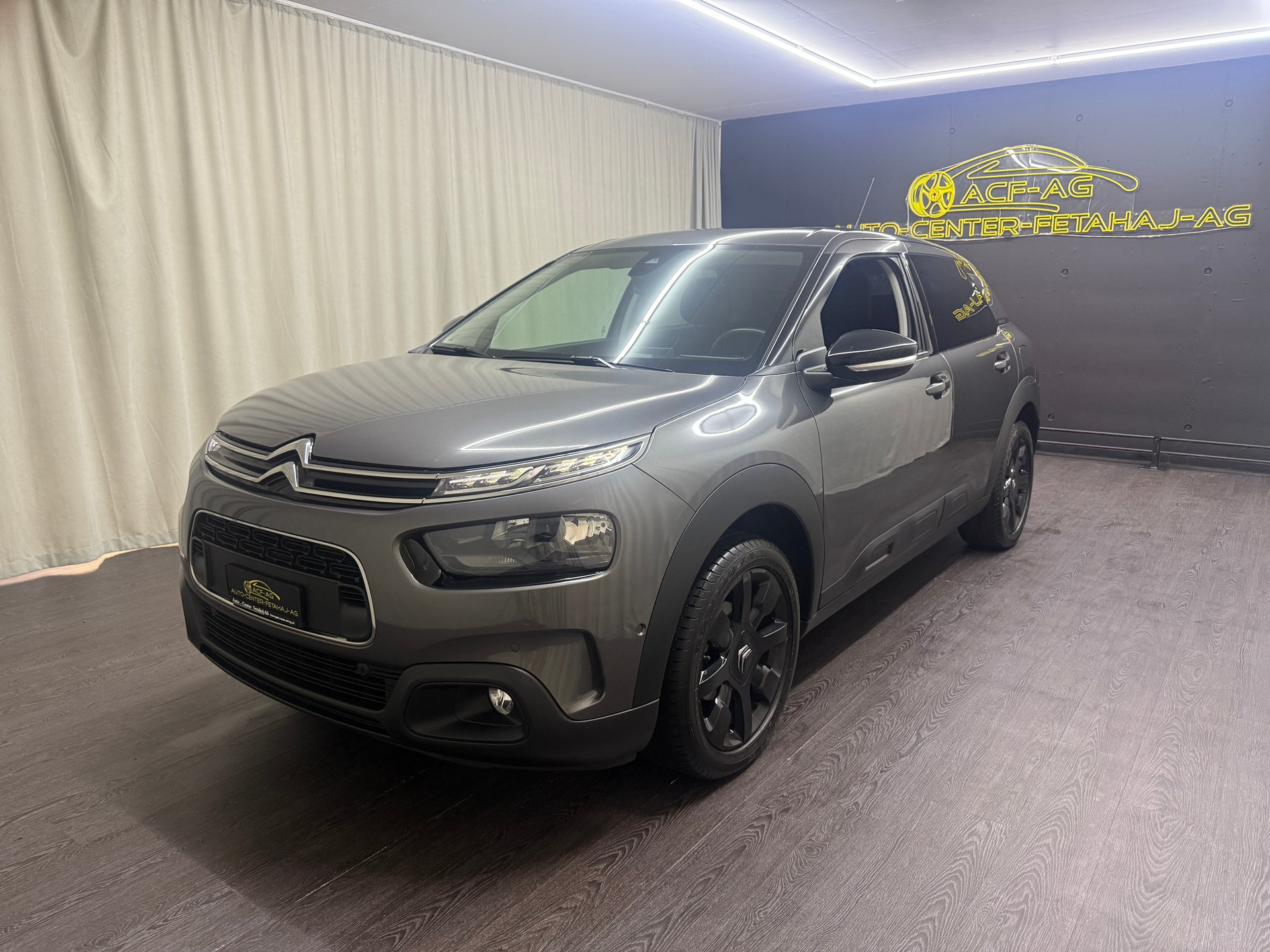 CITROEN C4 Cactus 1.2 Pure Tech Shine-image-0