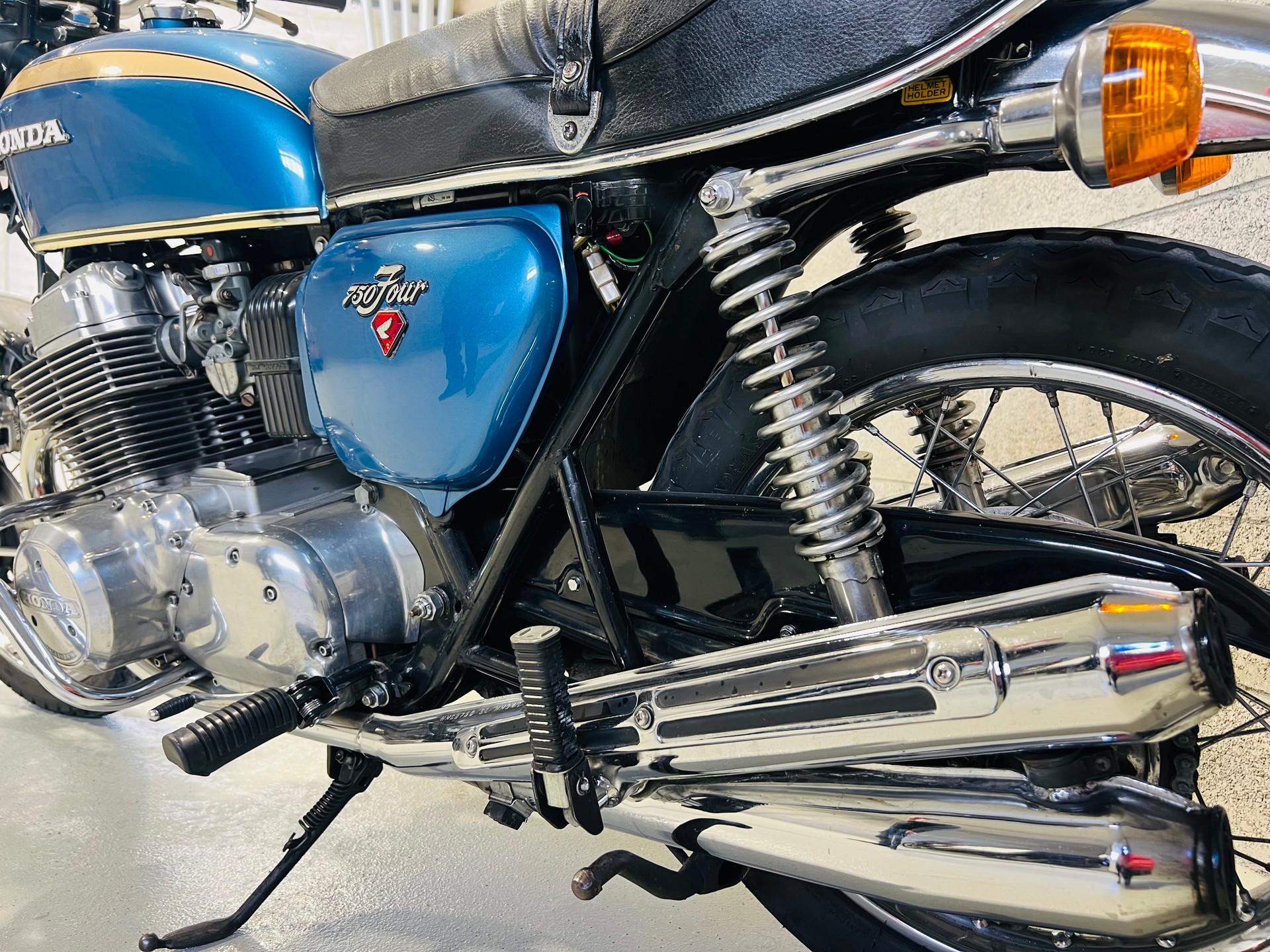 HONDA CB 750 FOUR-image-5