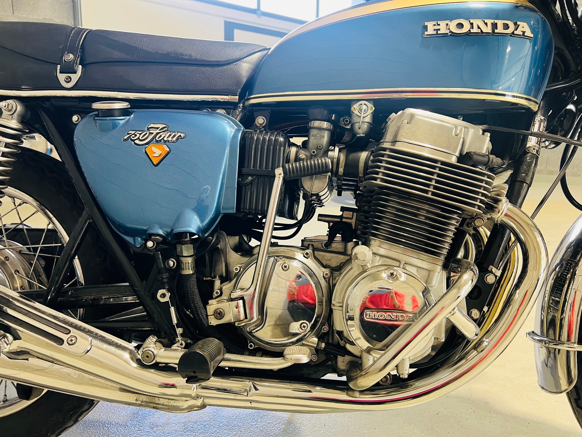 HONDA CB 750 FOUR-image-7