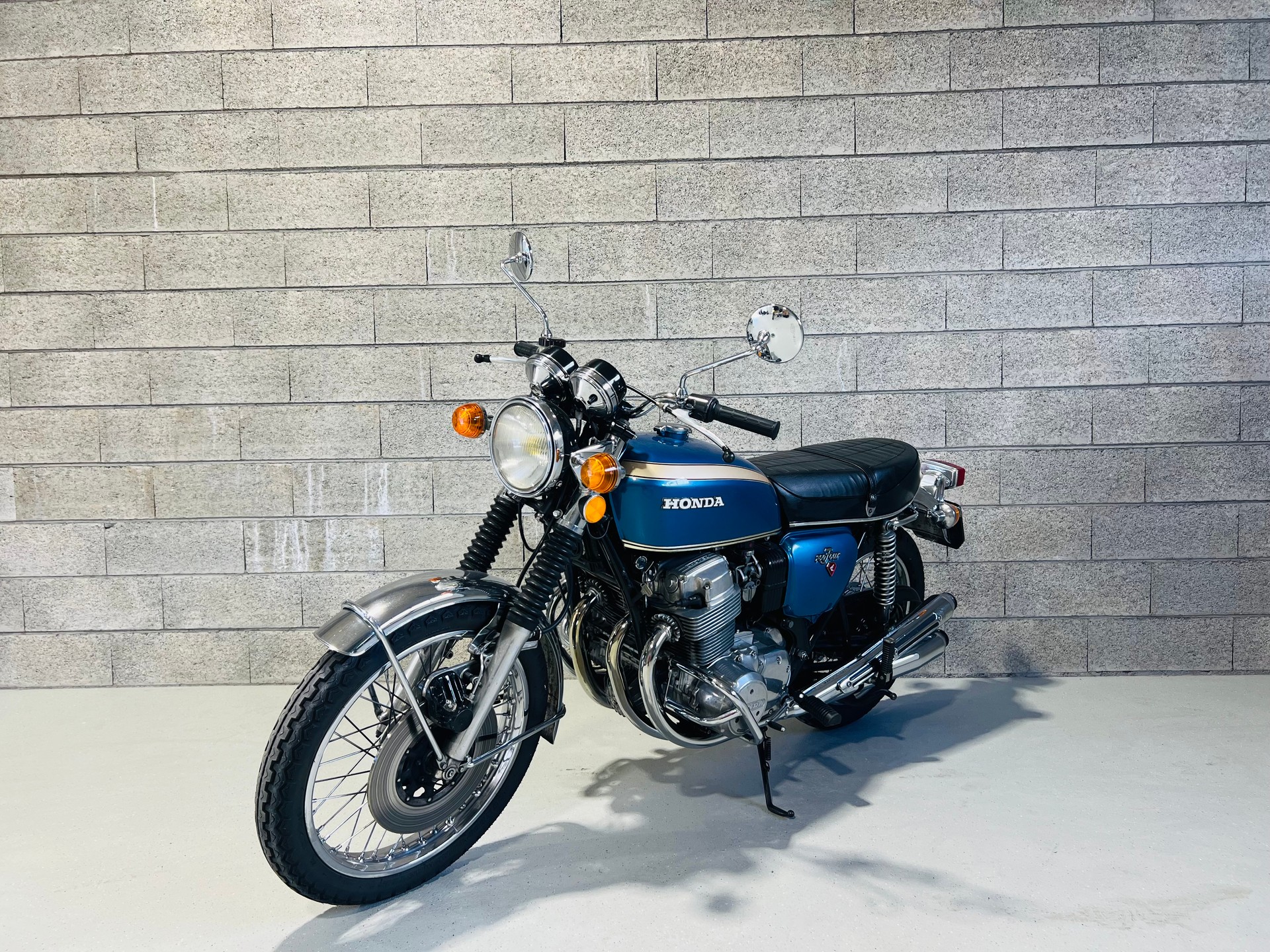 HONDA CB 750 FOUR-image-2