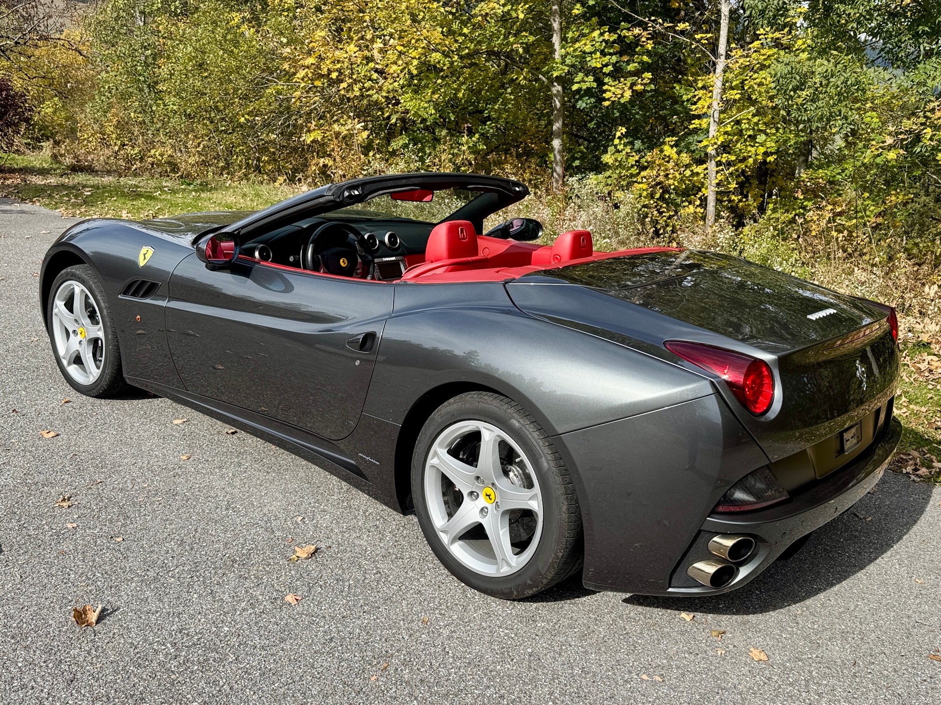 FERRARI California 4.3 V8-image-10