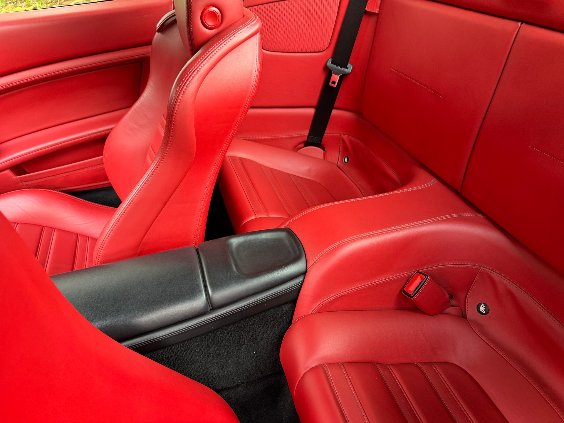 FERRARI California 4.3 V8-image-13
