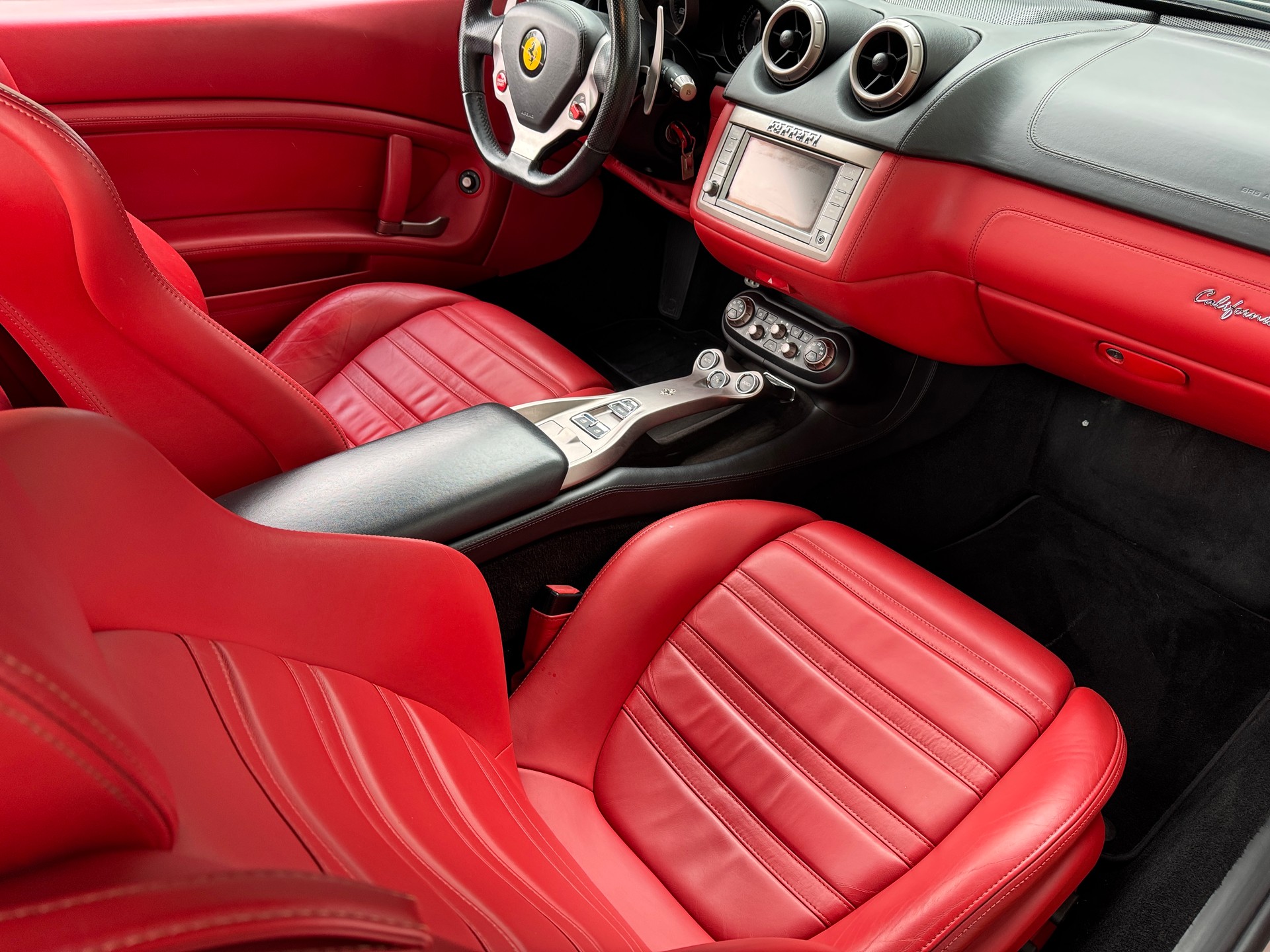 FERRARI California 4.3 V8-image-3