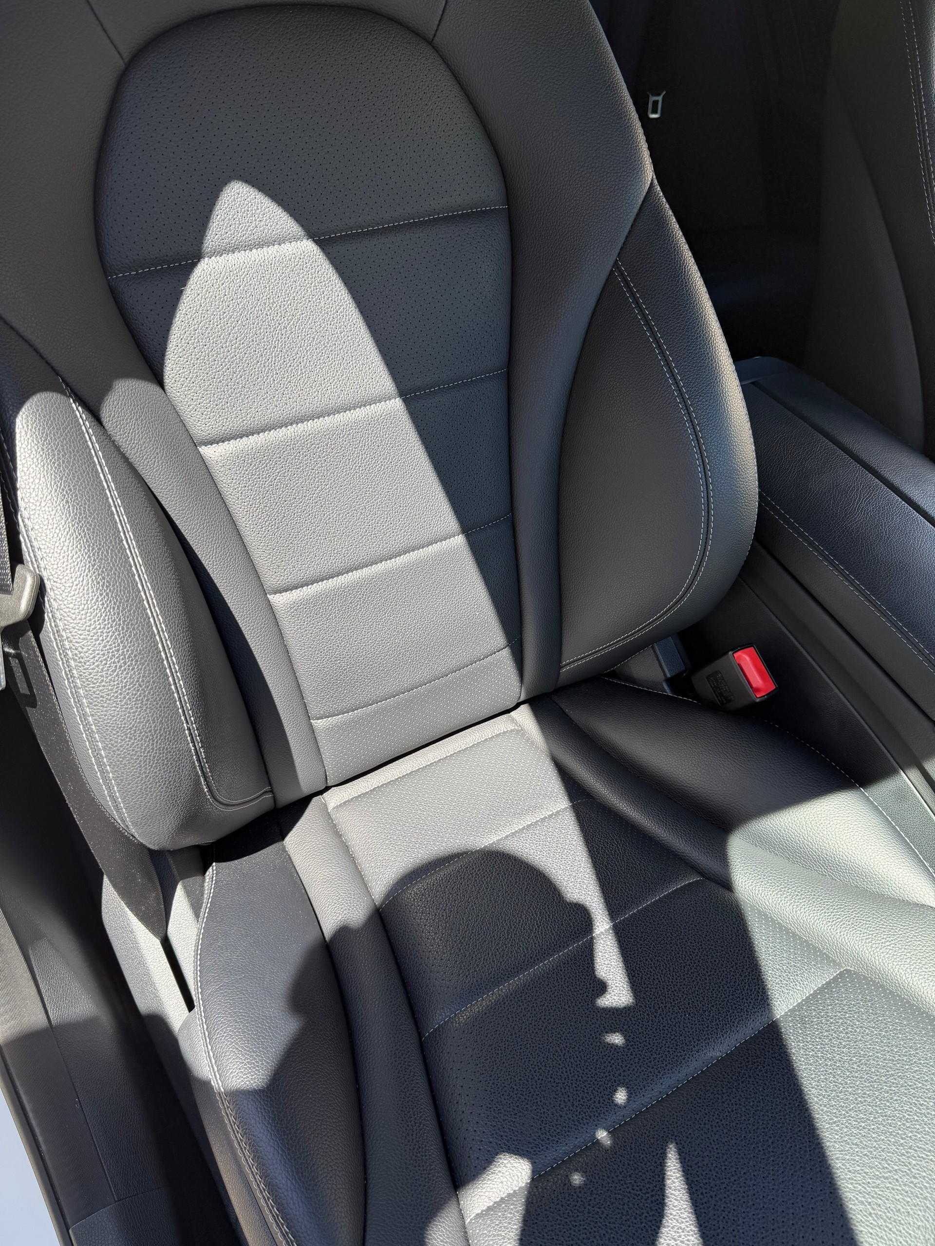 MERCEDES-BENZ C 250 BlueTEC AMG Line 4Matic 7G-Tronic-image-10