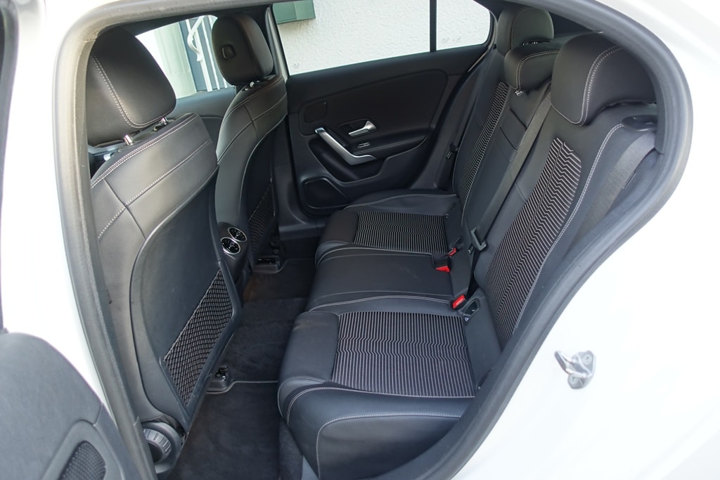 MERCEDES-BENZ A 180 Progressive 7G-DCT-image-11