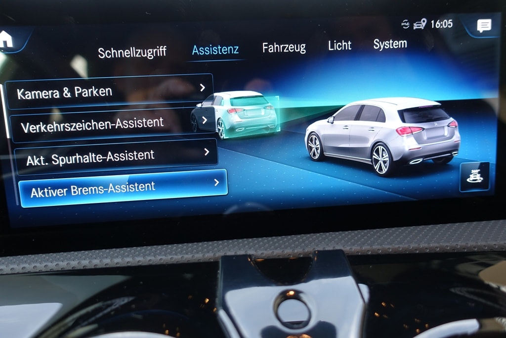 MERCEDES-BENZ A 180 Progressive 7G-DCT-image-10
