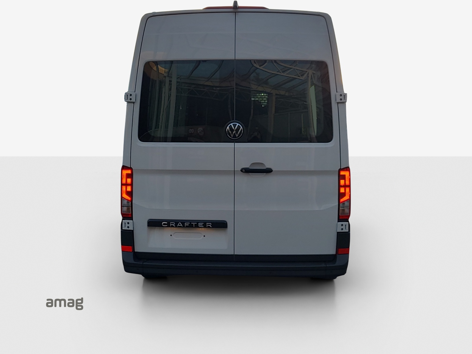 VW Crafter 35 2.0 TDI Entry L3 A-showroom-element-3