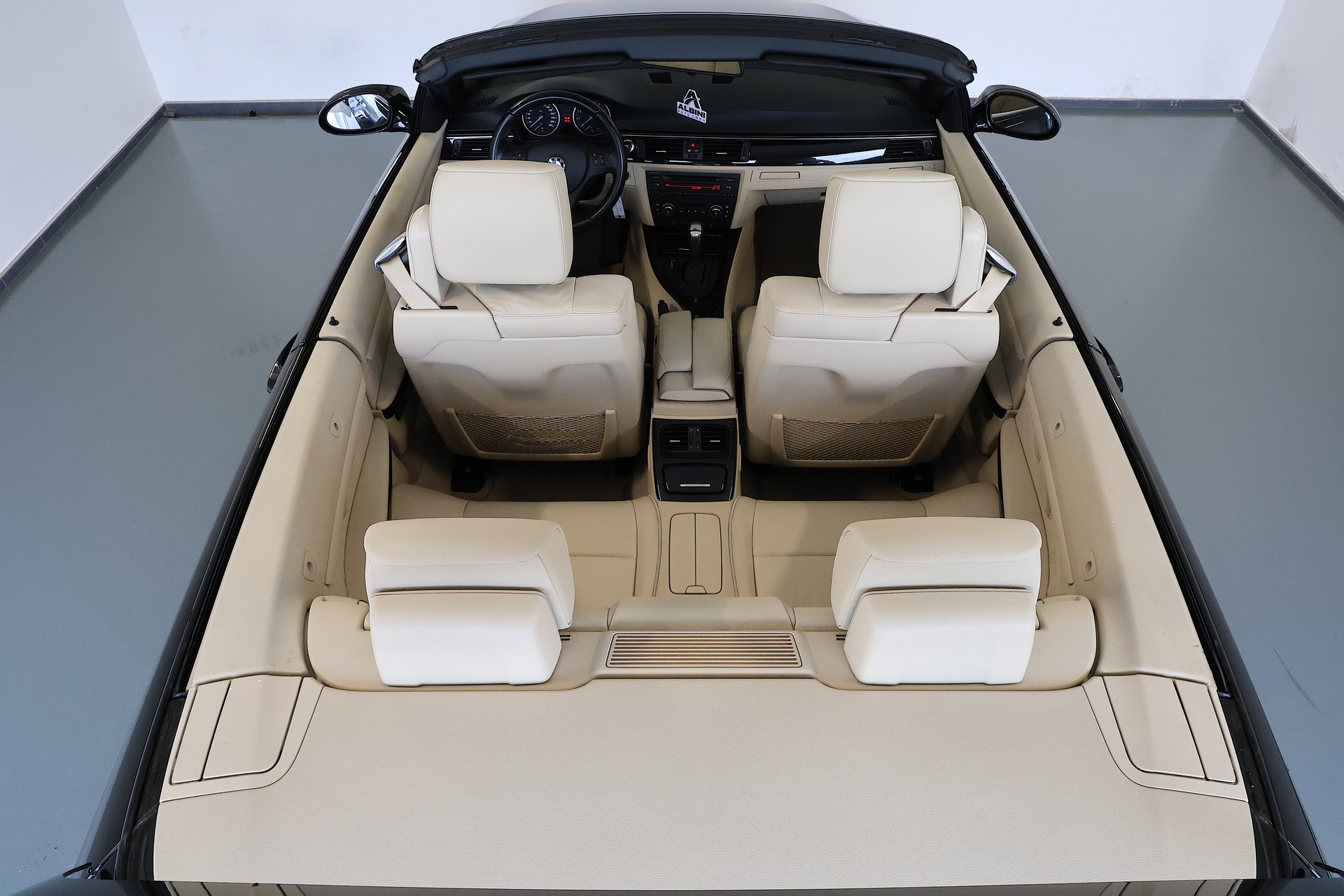 BMW 325i Cabriolet M-Sport Steptronic-image-9
