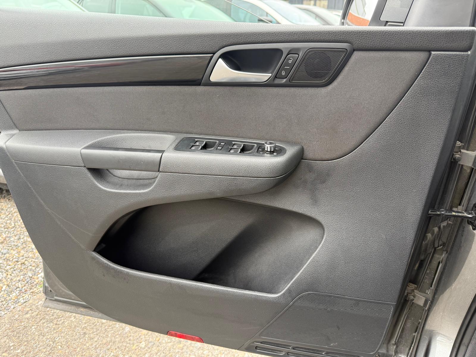 SEAT Alhambra 2.0 TDI 140 Style Viva 4x4 S/S-image-23