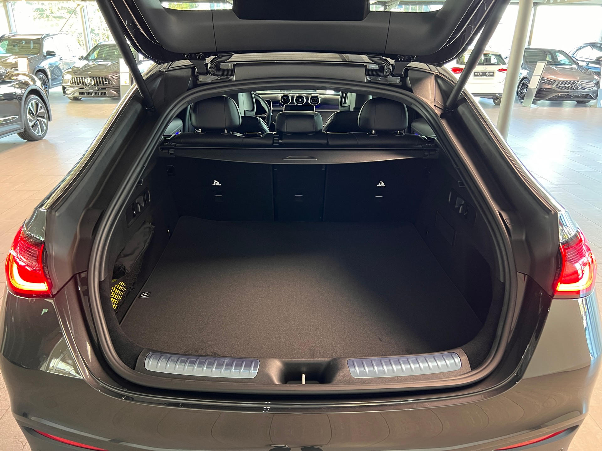 MERCEDES-BENZ GLC Coupé 300 4Matic 9G-Tronic-image-6