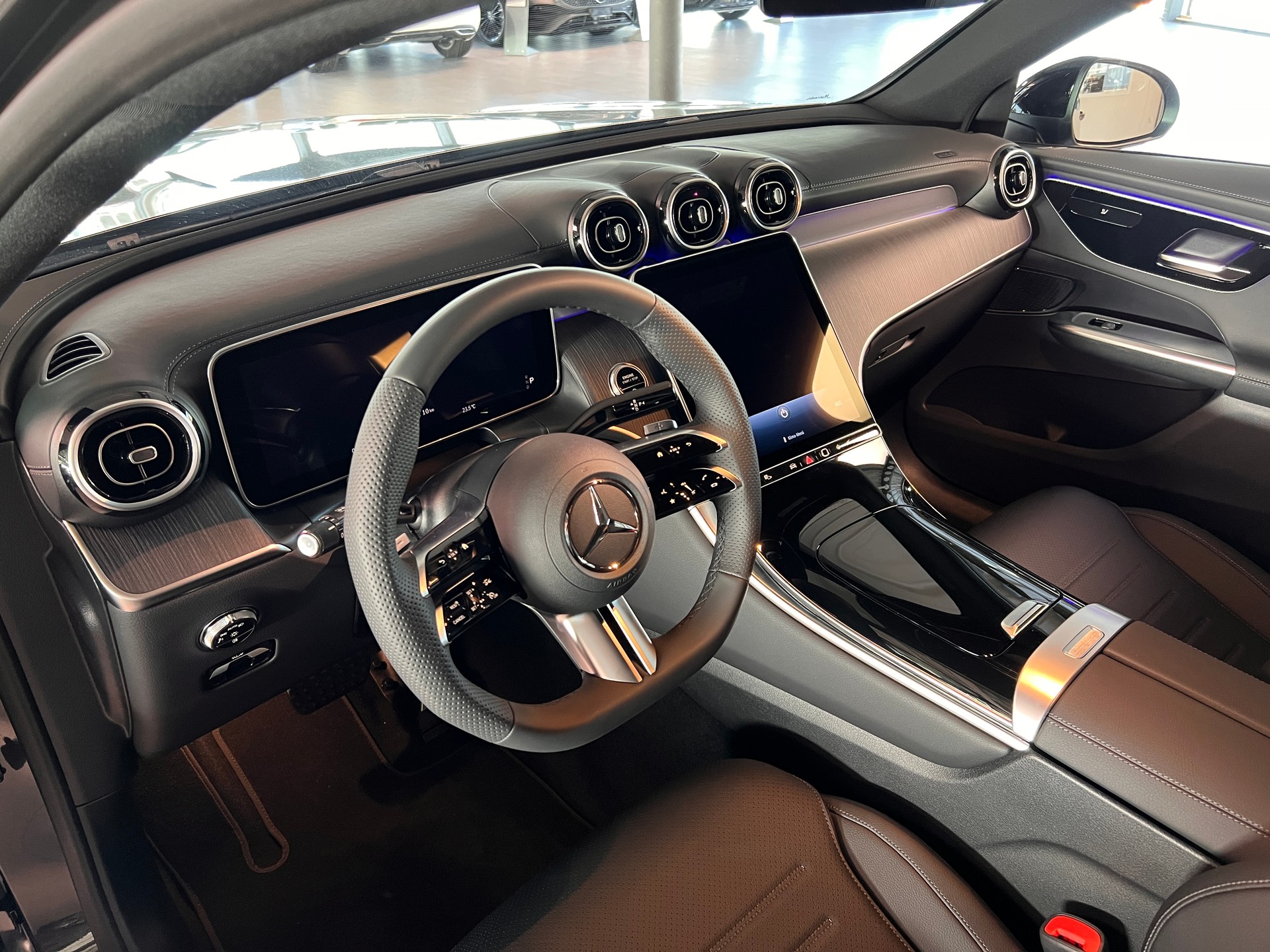 MERCEDES-BENZ GLC Coupé 300 4Matic 9G-Tronic-image-10