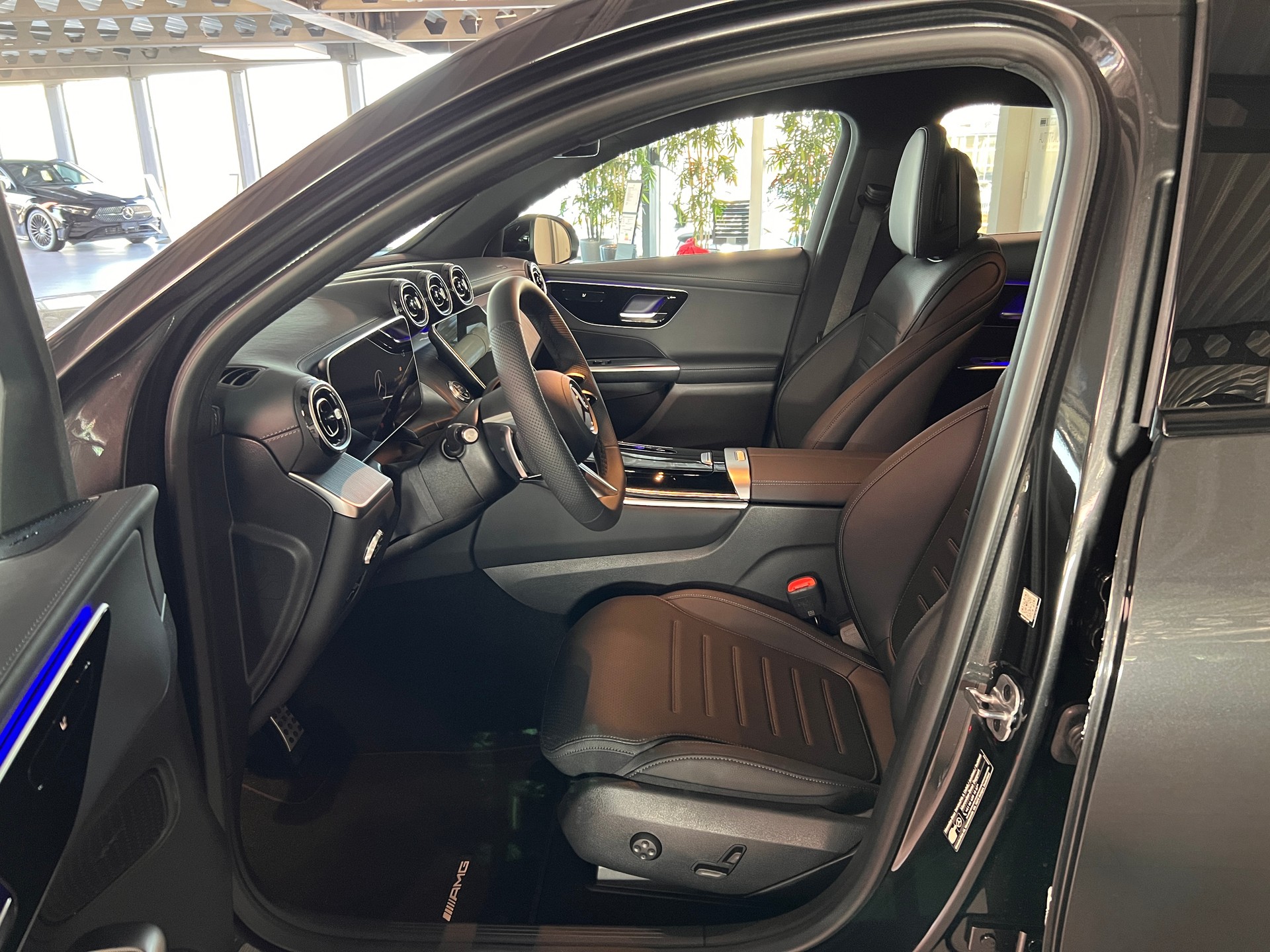 MERCEDES-BENZ GLC Coupé 300 4Matic 9G-Tronic-image-9