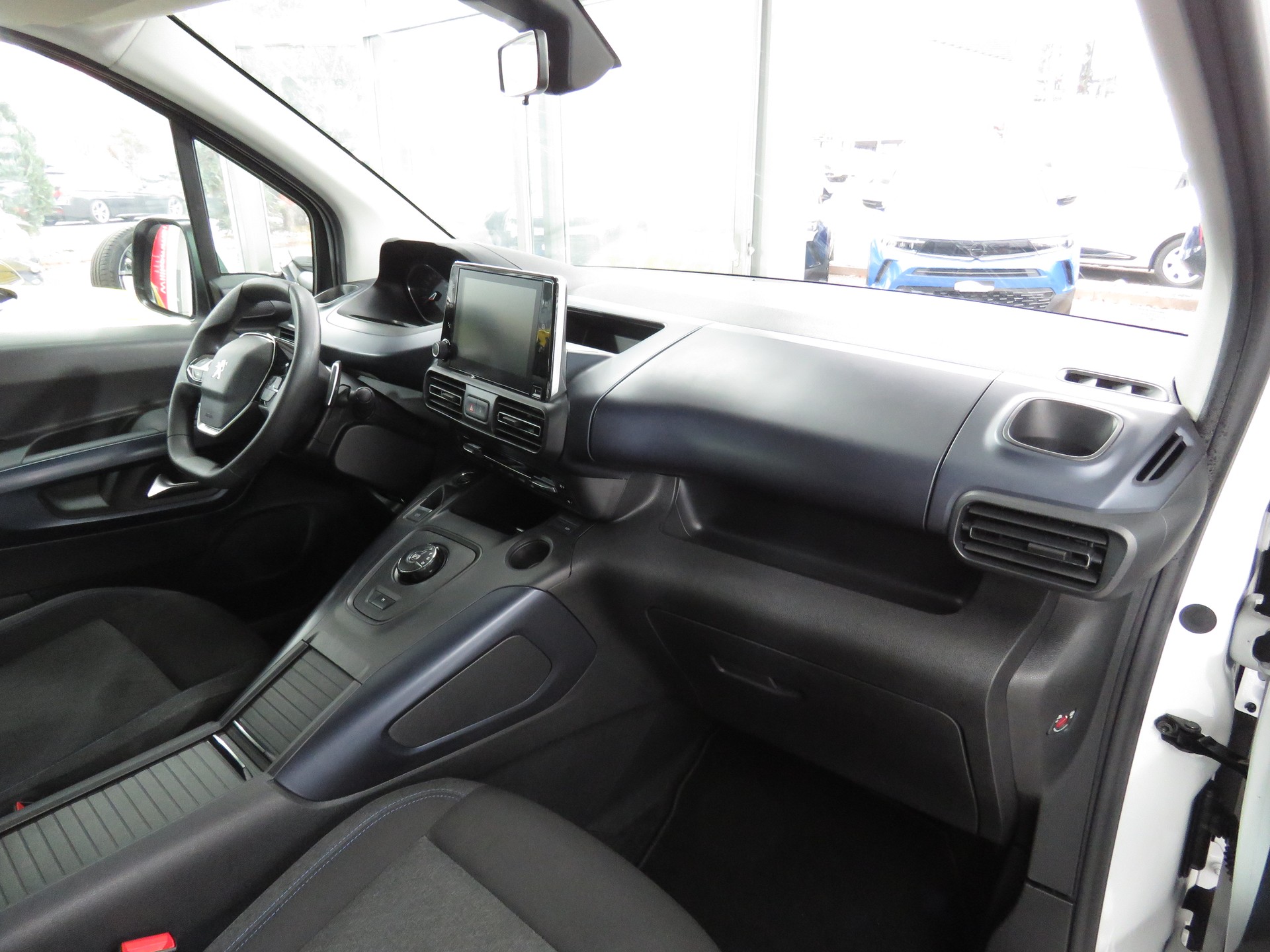 PEUGEOT Rifter Long 1.5 BlueHDi Allure EAT8 (Automat, AHK 1'225 kg)-image-10