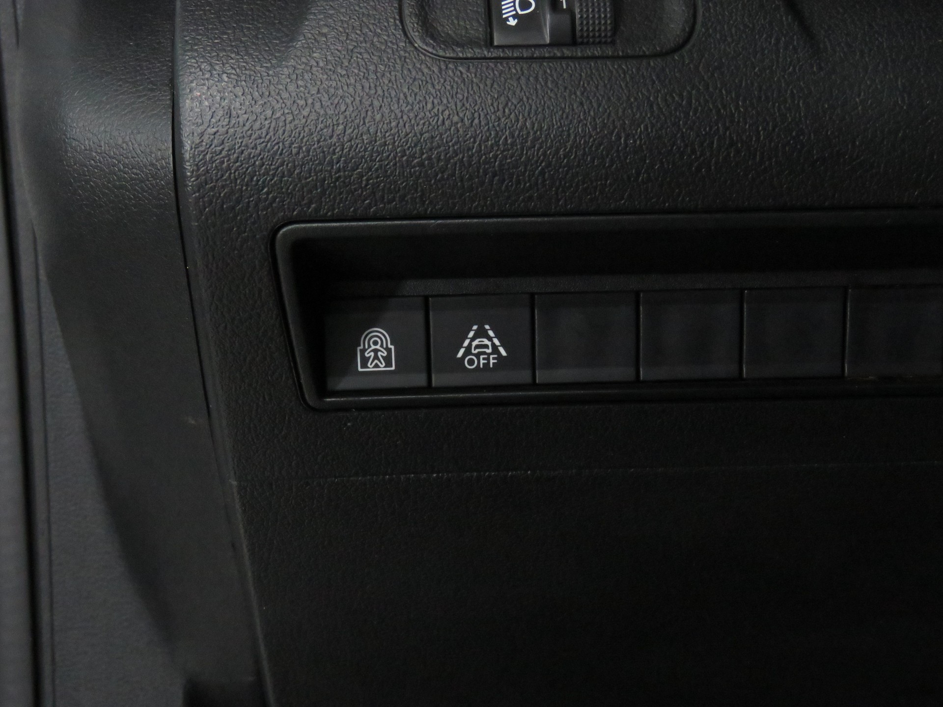 PEUGEOT Rifter Long 1.5 BlueHDi Allure EAT8 (Automat, AHK 1'225 kg)-image-20
