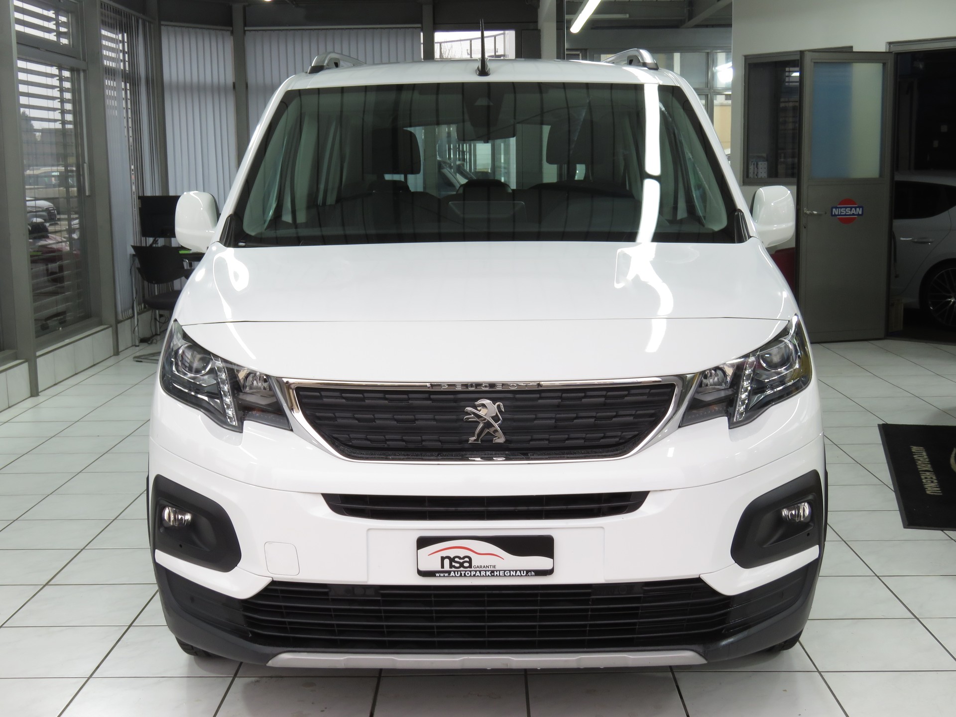 PEUGEOT Rifter Long 1.5 BlueHDi Allure EAT8 (Automat, AHK 1'225 kg)-image-1