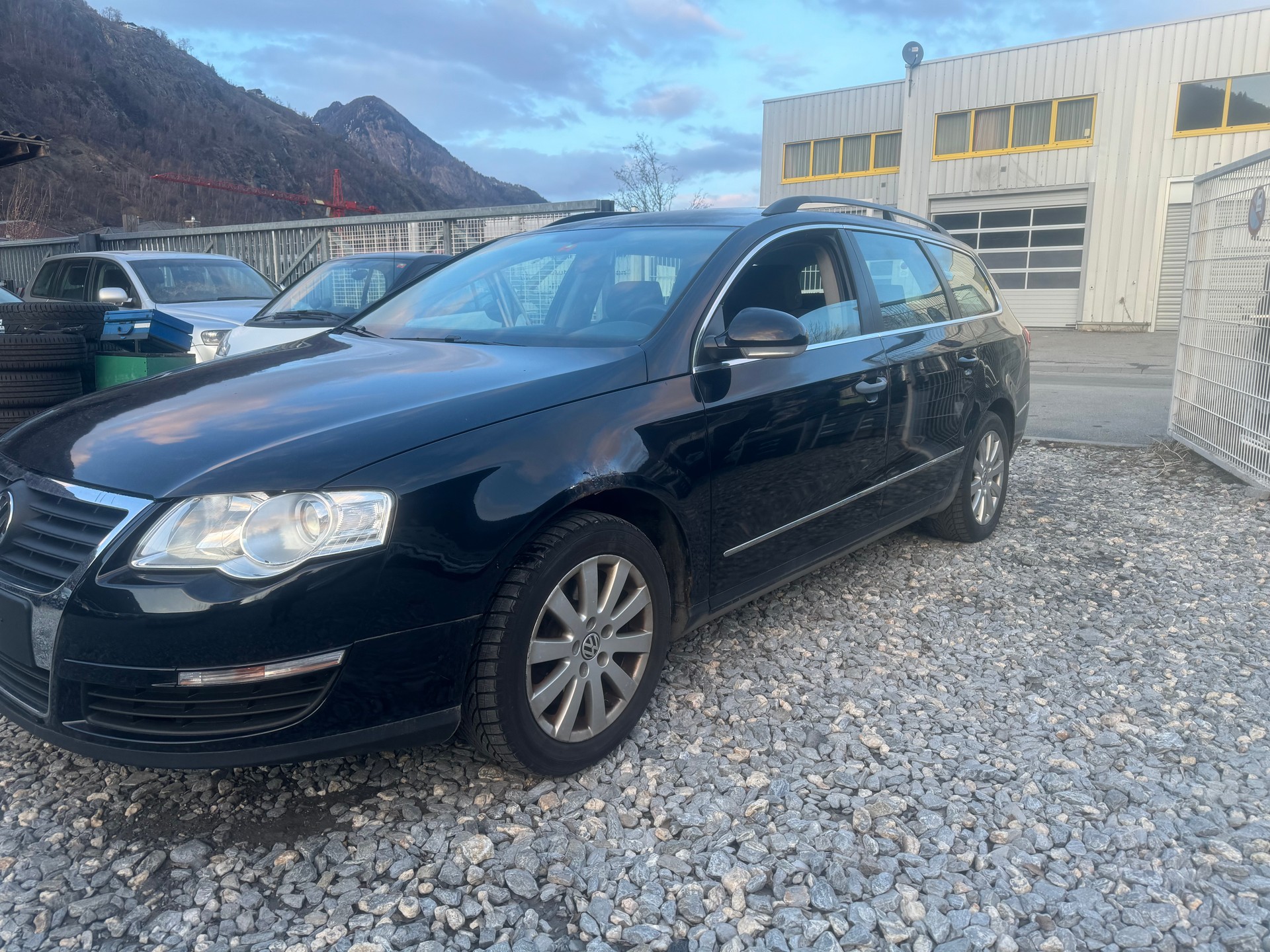 VW Passat Variant 2.0 FSI Comfortline-image-0