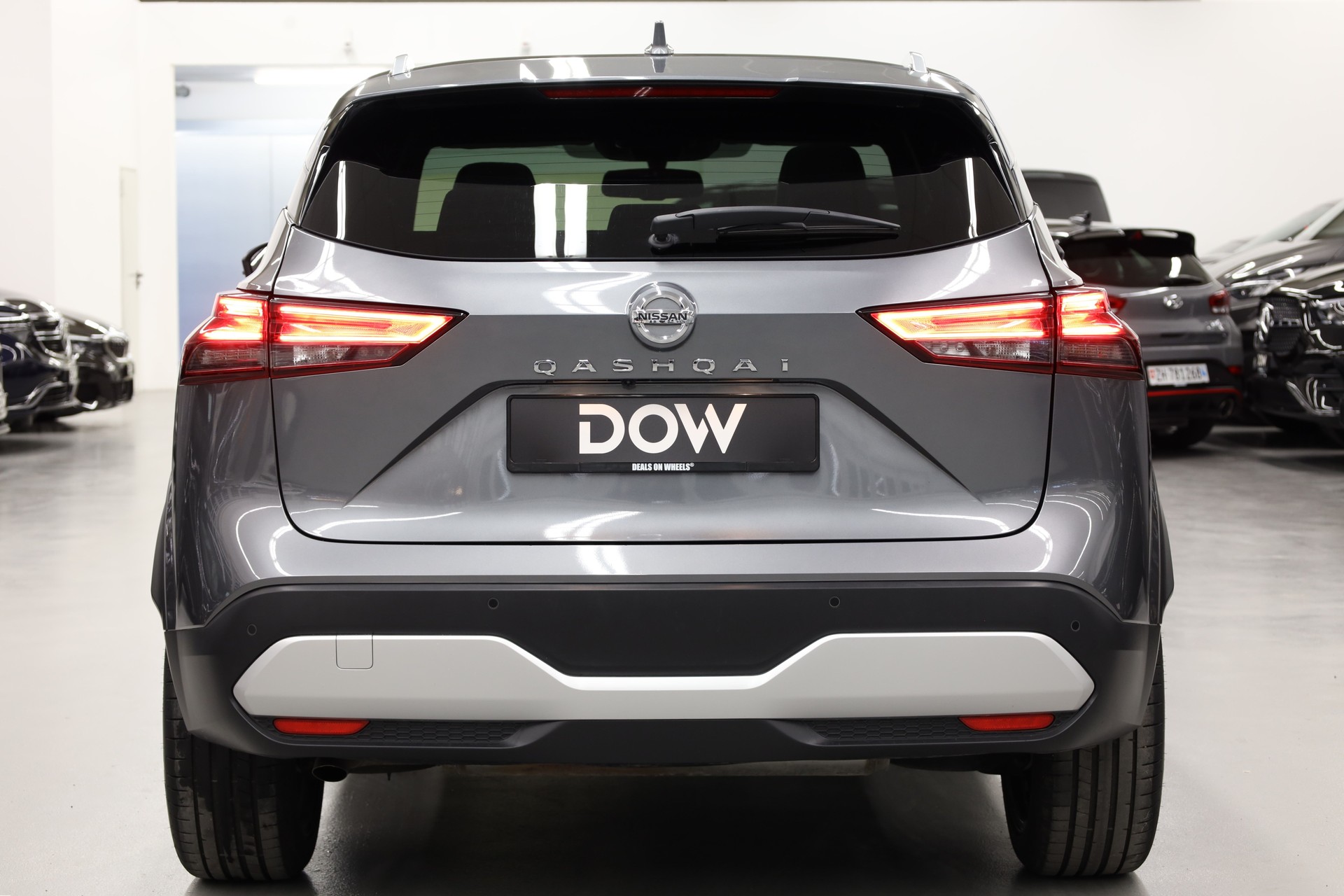 NISSAN Qashqai 1.3 DIG-T Tekna+ 4x4-image-7