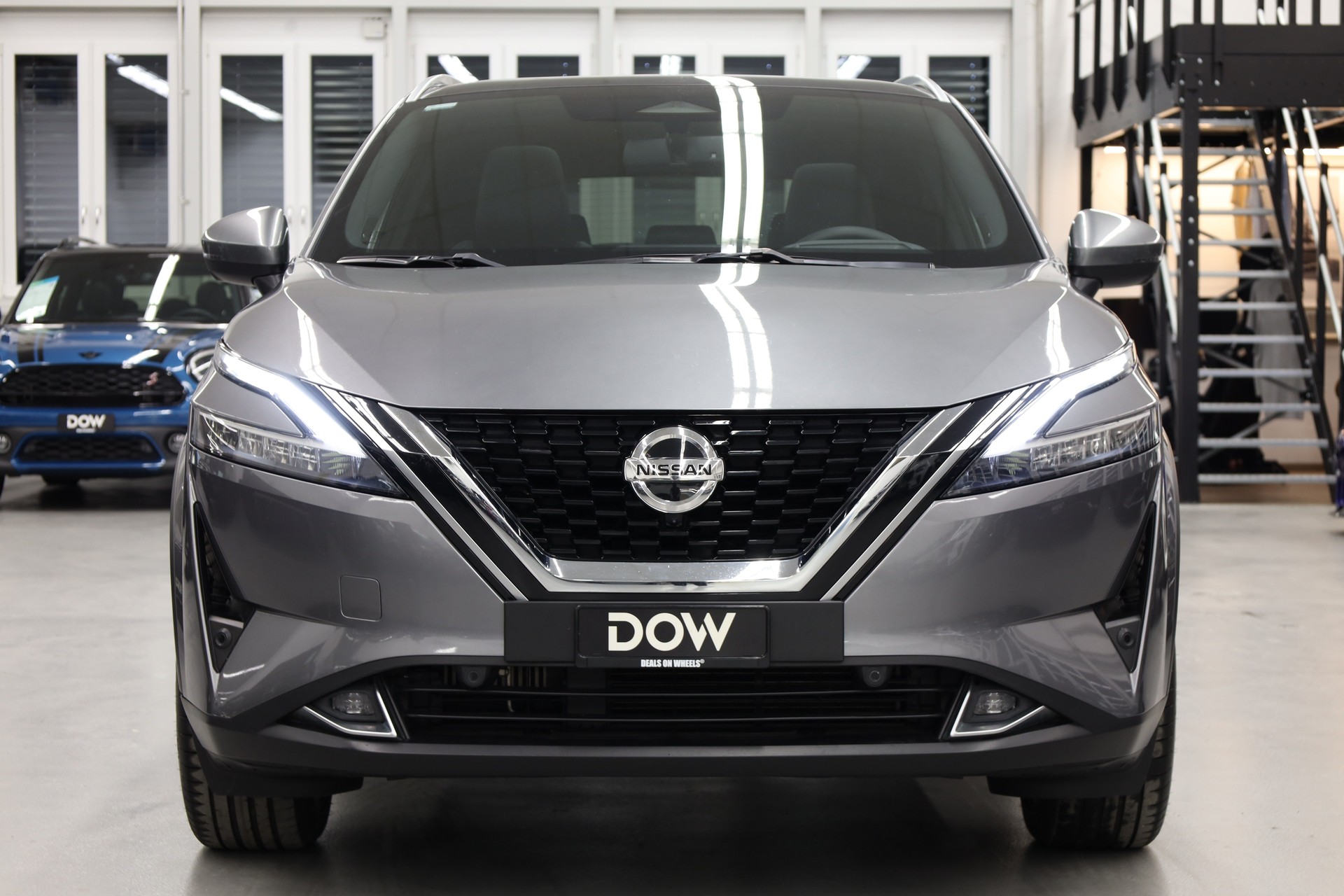 NISSAN Qashqai 1.3 DIG-T Tekna+ 4x4-image-3