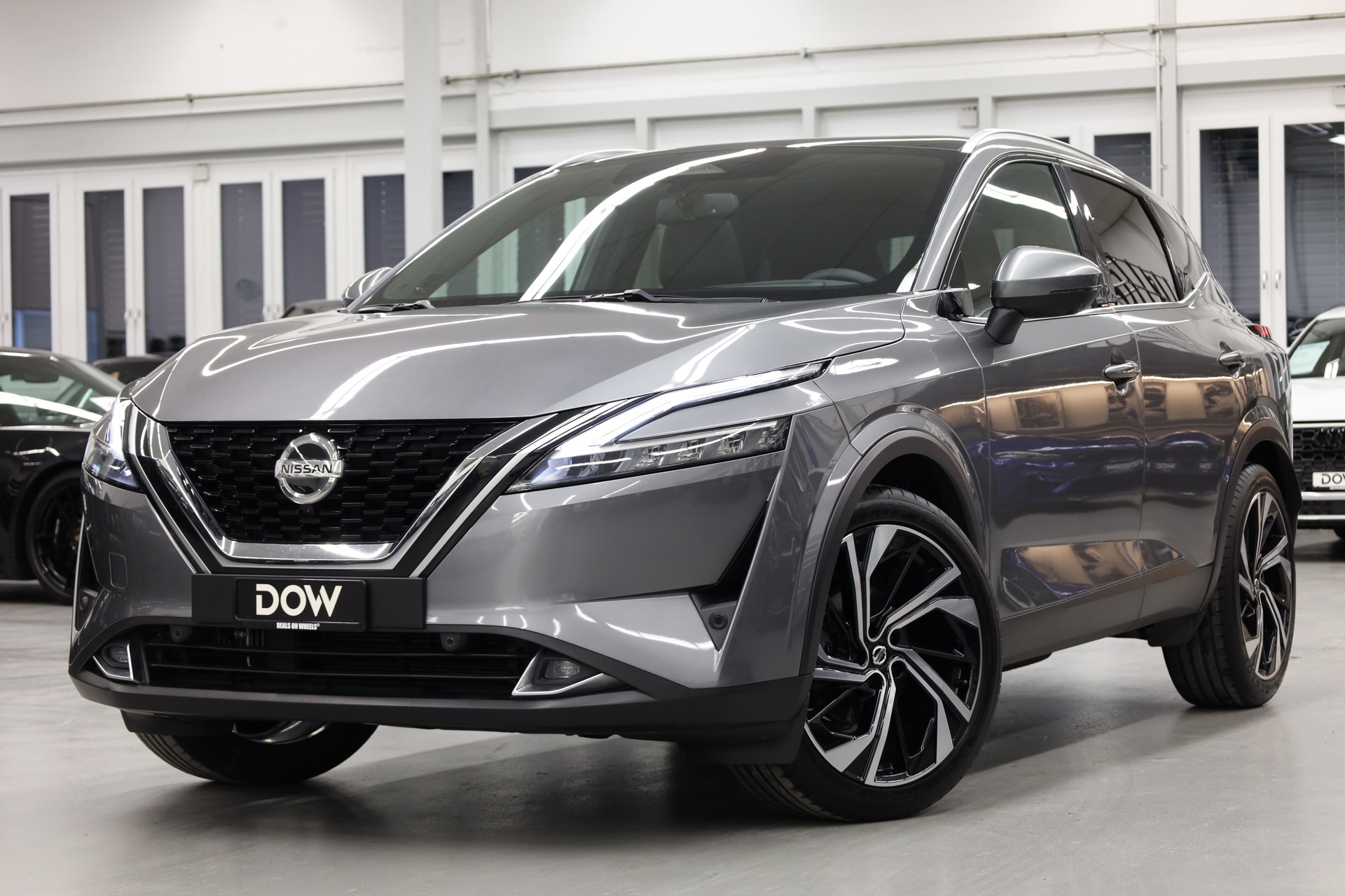 NISSAN Qashqai 1.3 DIG-T Tekna+ 4x4-image-0