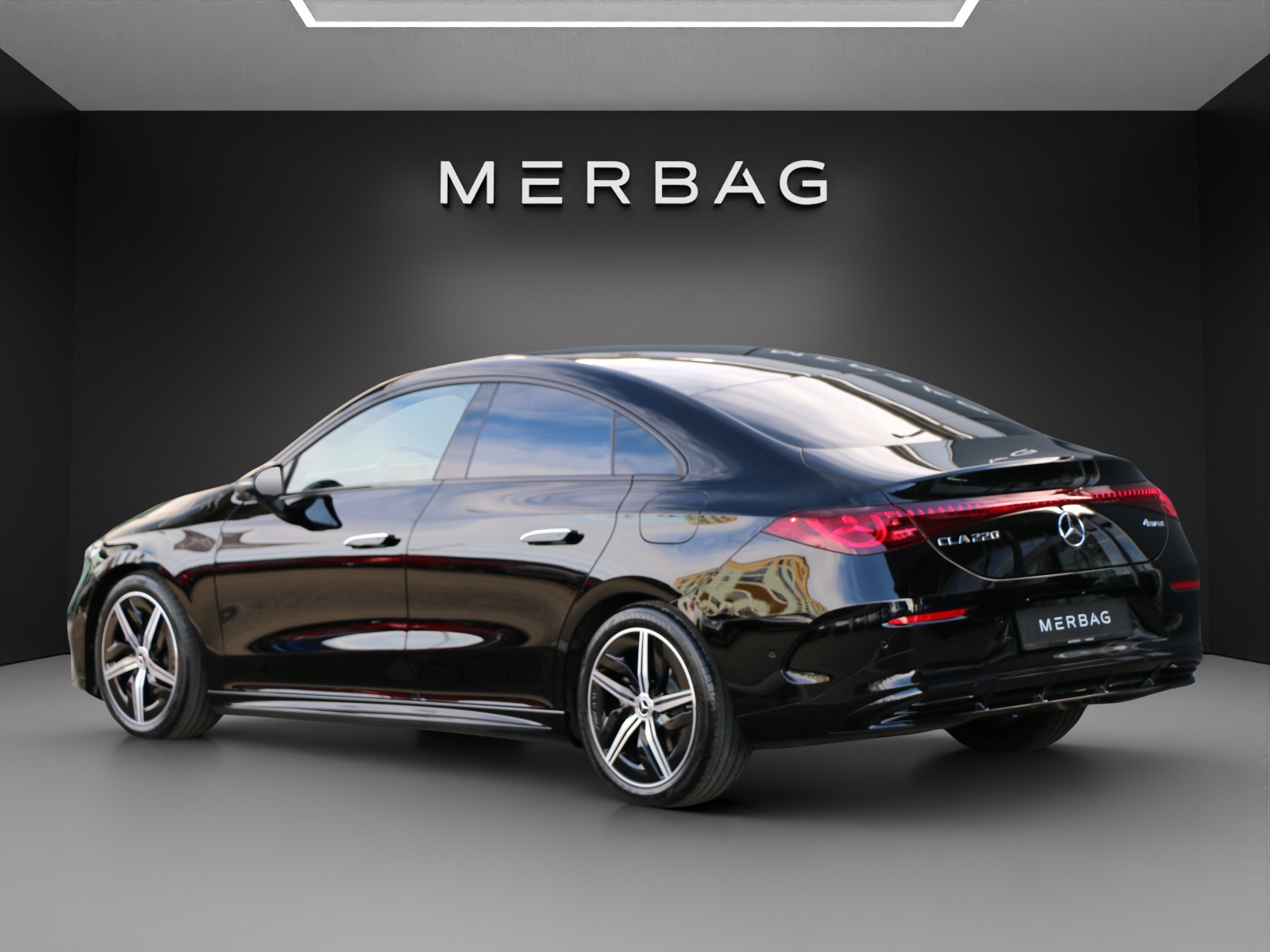 MERCEDES-BENZ CLA 220 4Matic (NEW)-image-2