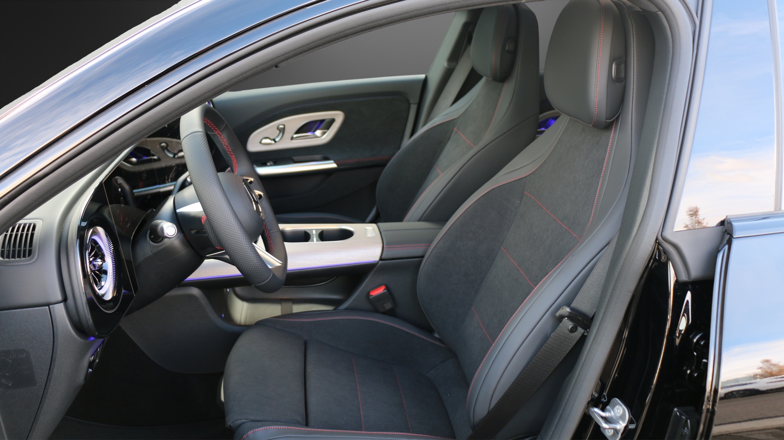 MERCEDES-BENZ CLA 220 4Matic (NEW)-image-10