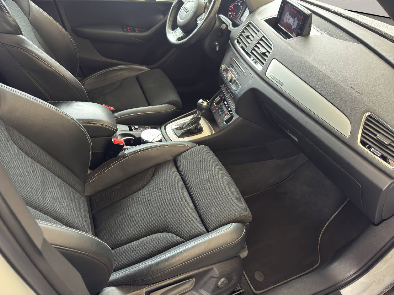AUDI Q3 2.0 TDI 150 Sport quattro S-Tr. 4x4-image-16