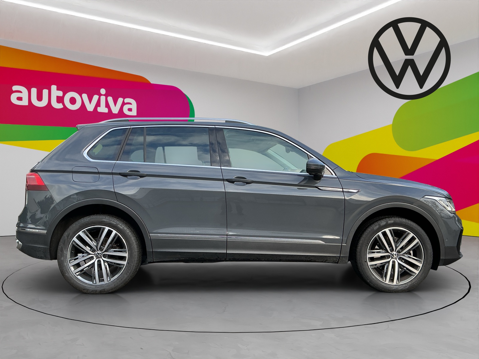 VW Tiguan 2.0 TDI SCR Elegance 4Motion DSG-image-3