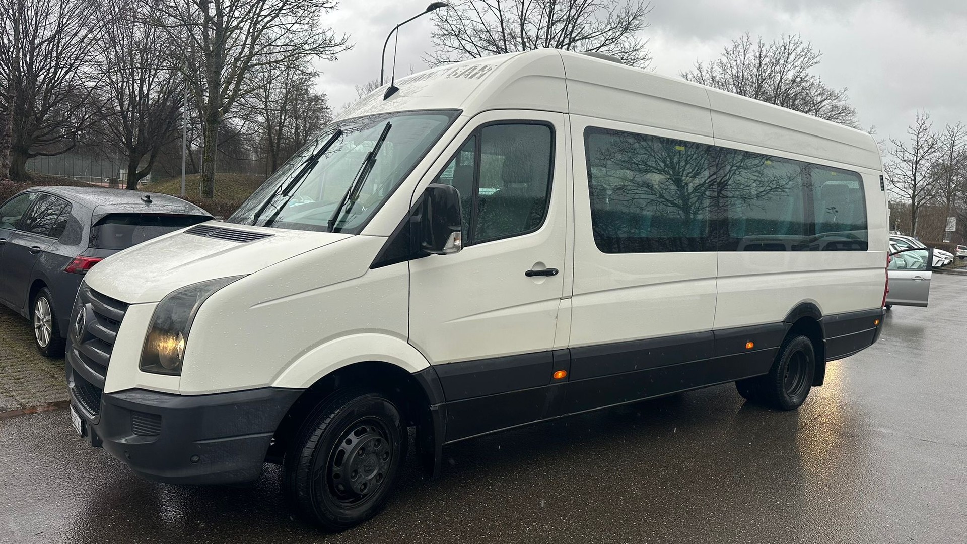 VW Crafter Schulbus, 30 Sitzplätze, MFK-image-1