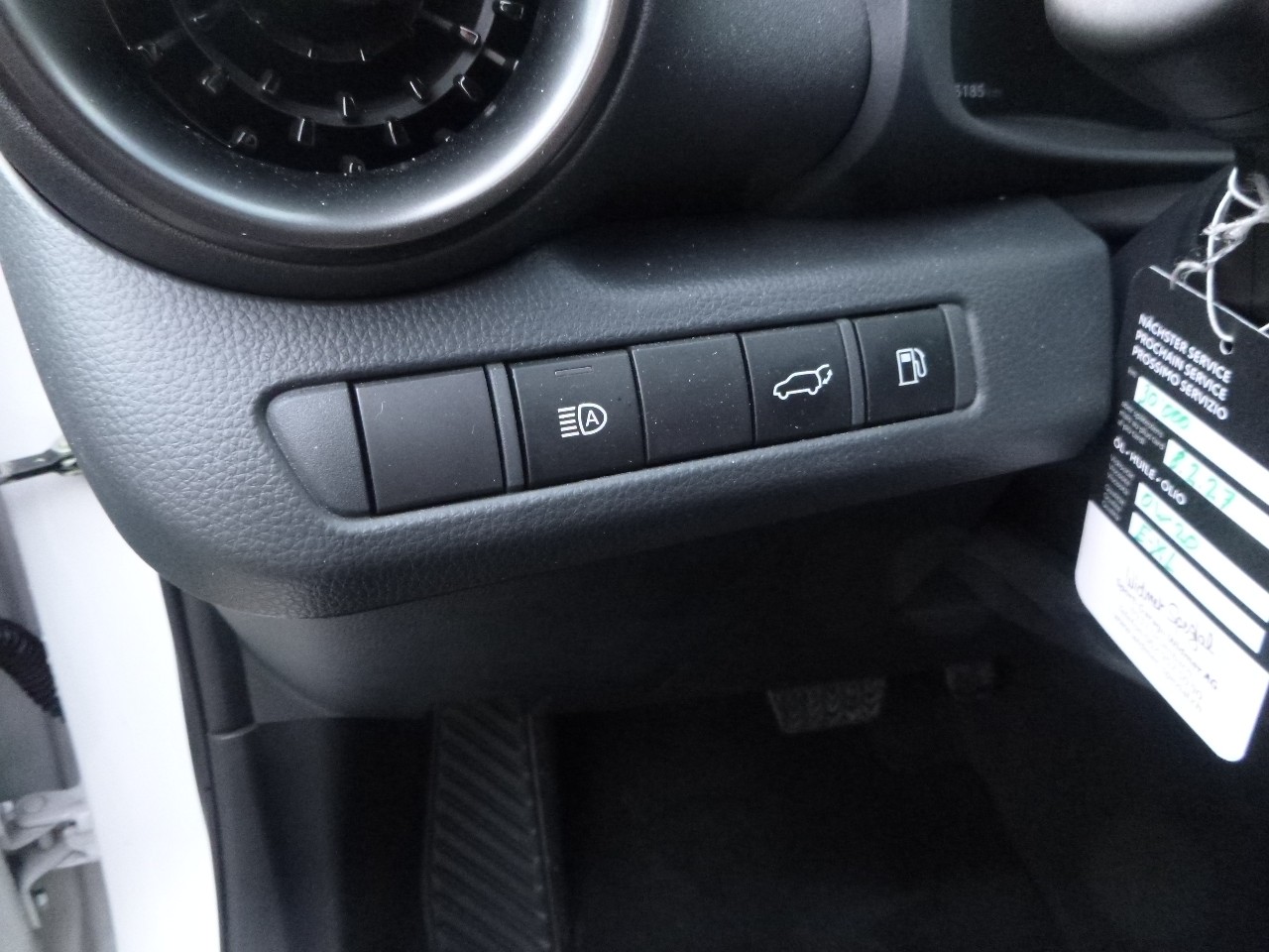 TOYOTA C-HR 2.0 PHEV CVT GR Sport Premire-image-15