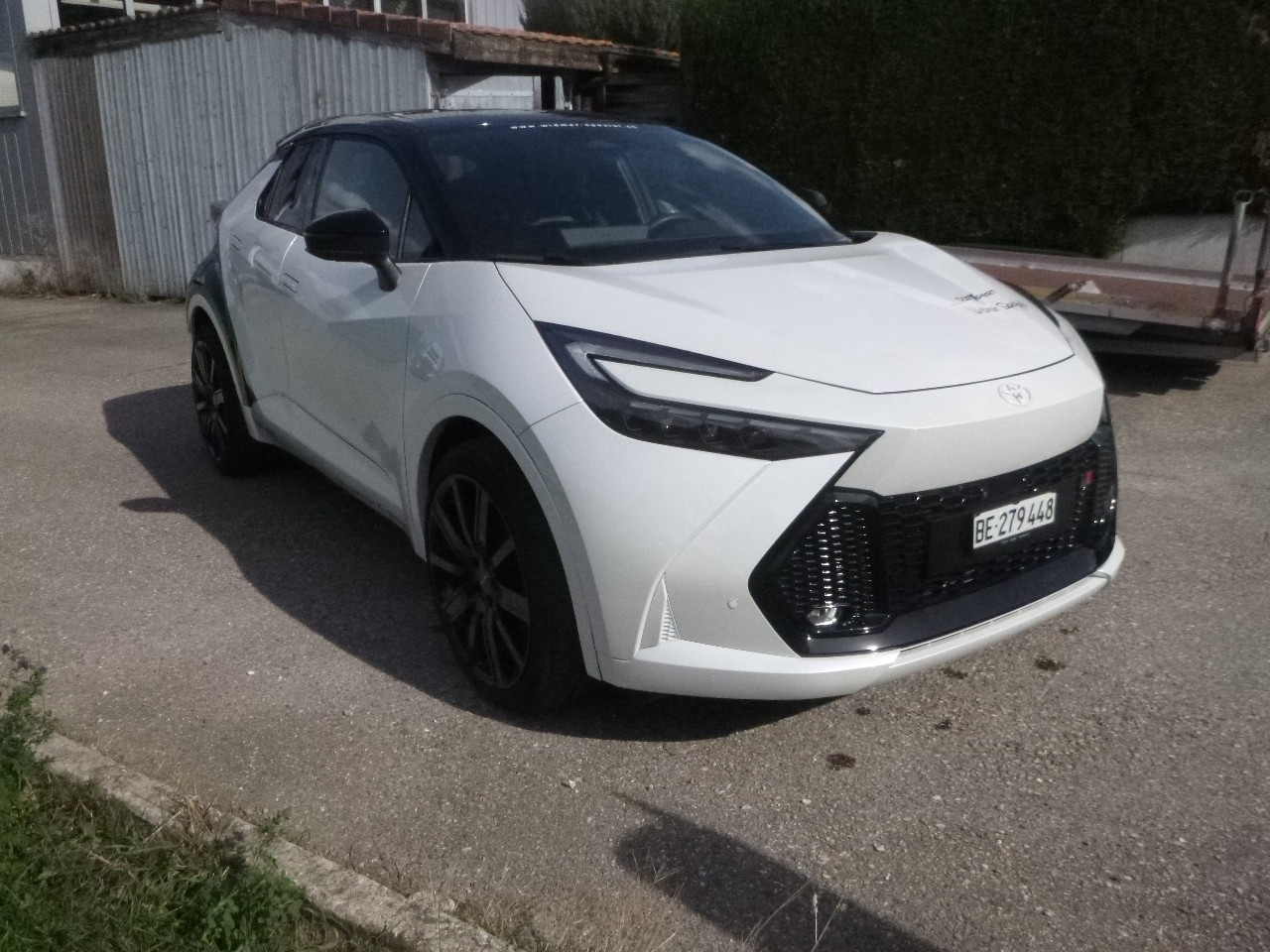 TOYOTA C-HR 2.0 PHEV CVT GR Sport Premire-image-7